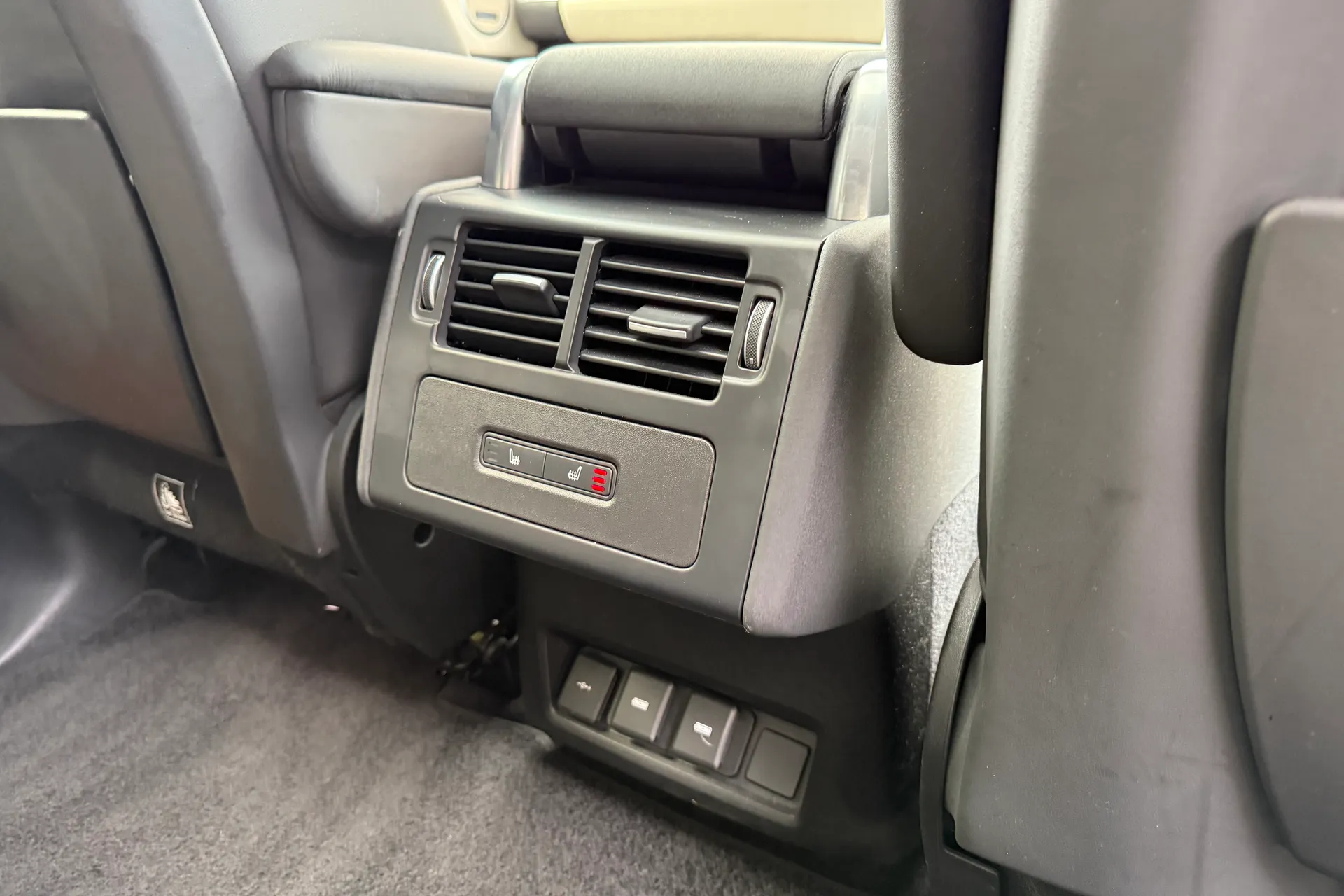 LAND ROVER DISCOVERY thumbnail image number 40