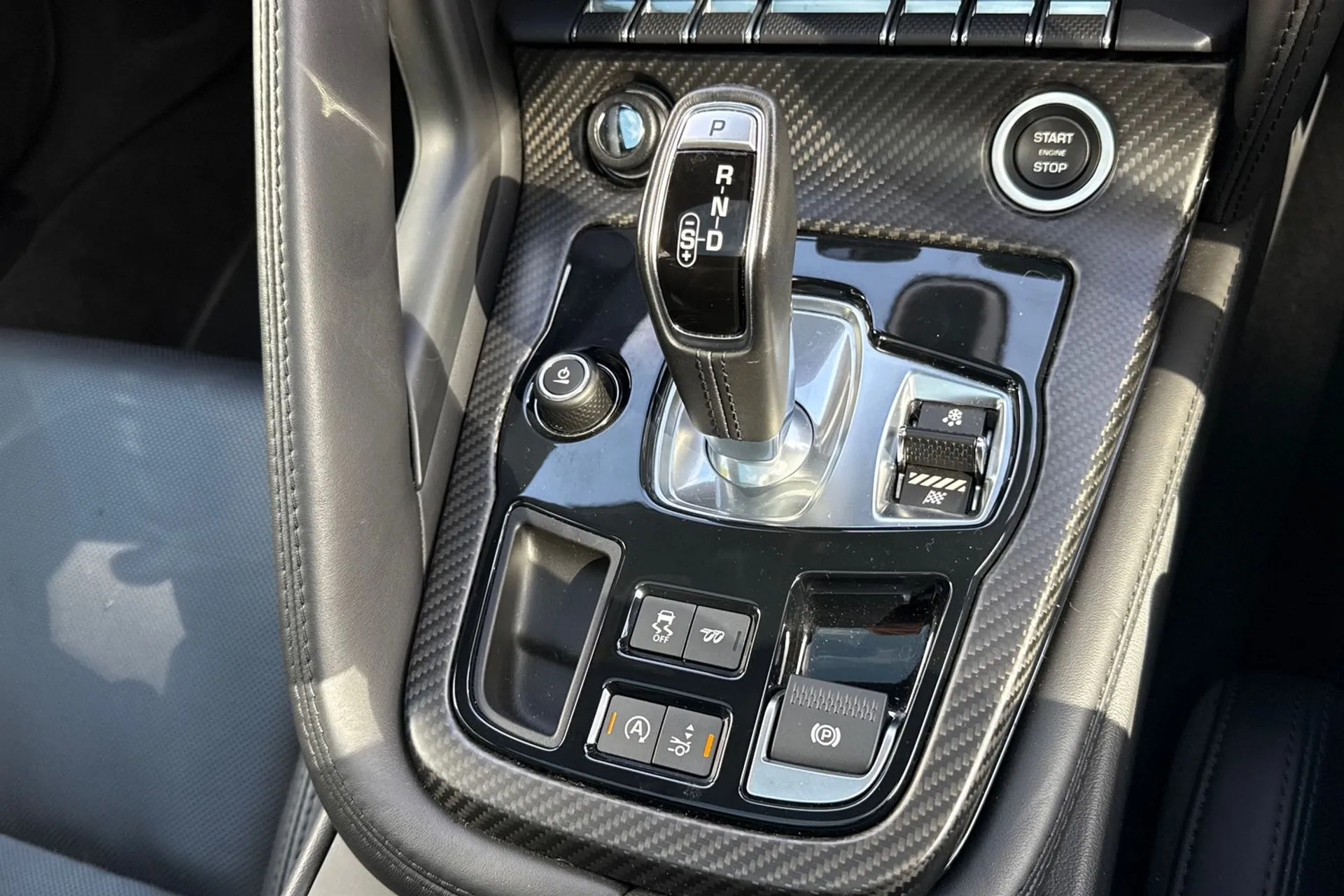 Jaguar F-TYPE thumbnail image number 47