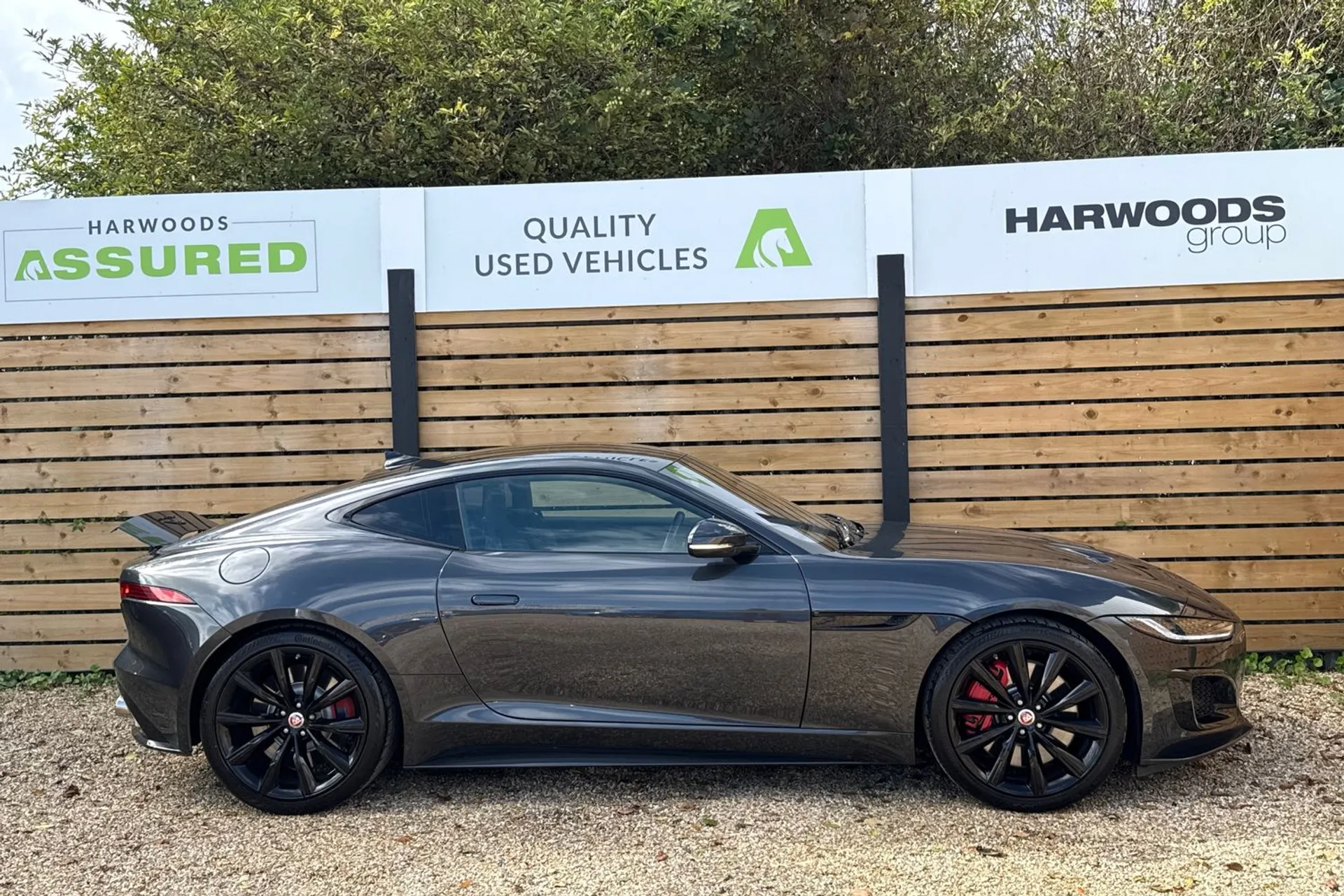 Jaguar F-TYPE thumbnail image number 2