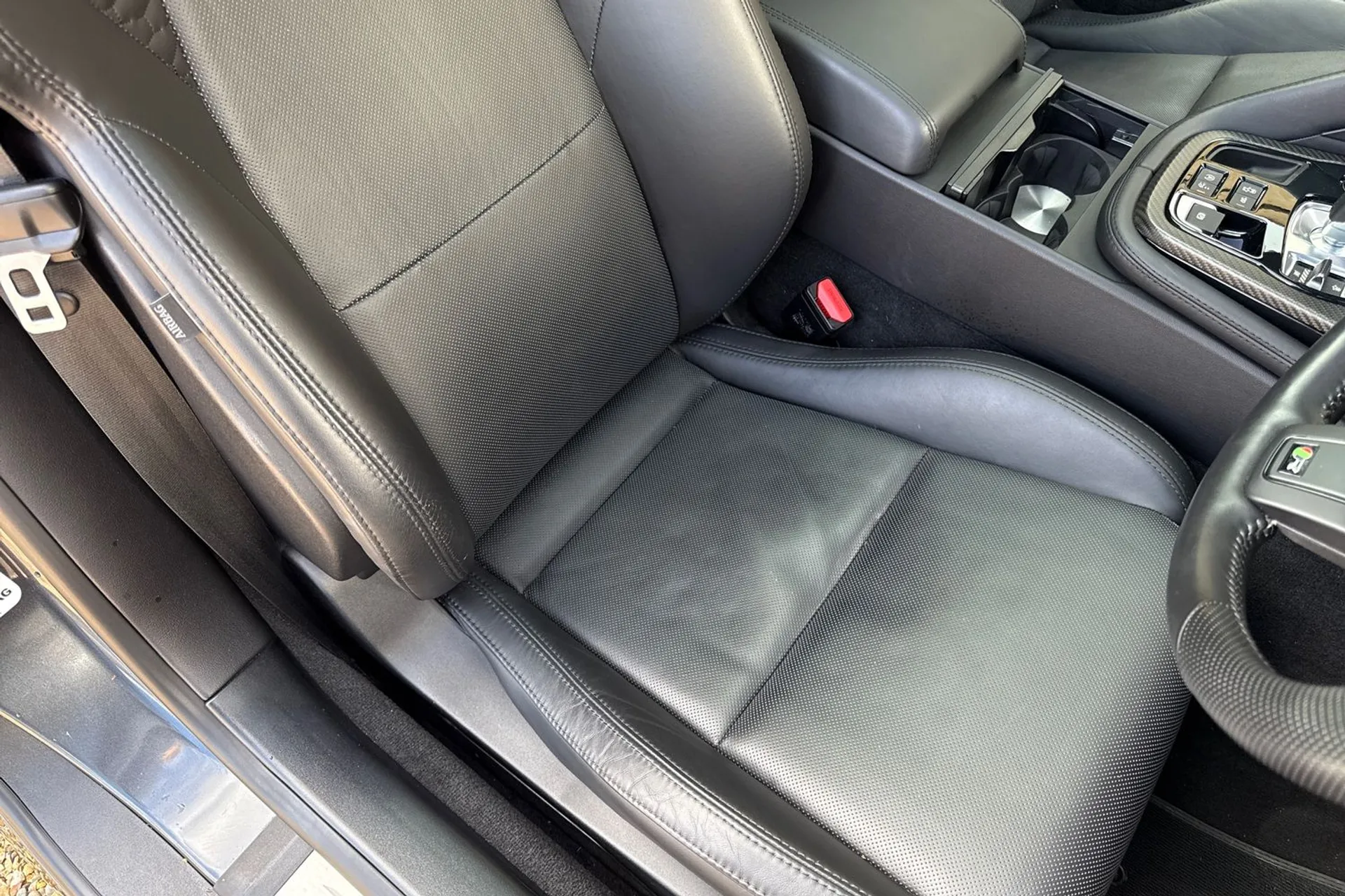 Jaguar F-TYPE thumbnail image number 35