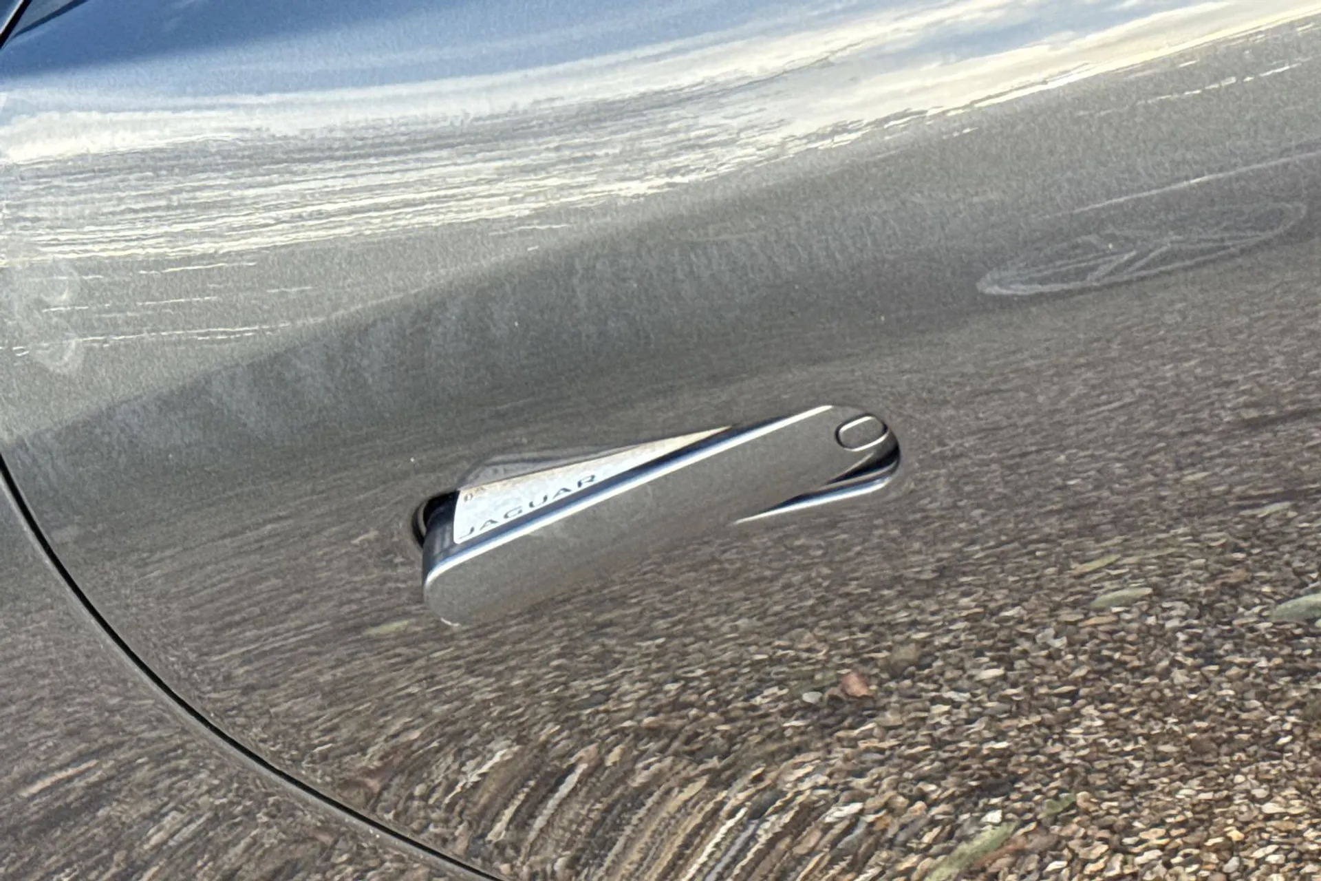 Jaguar F-TYPE thumbnail image number 17