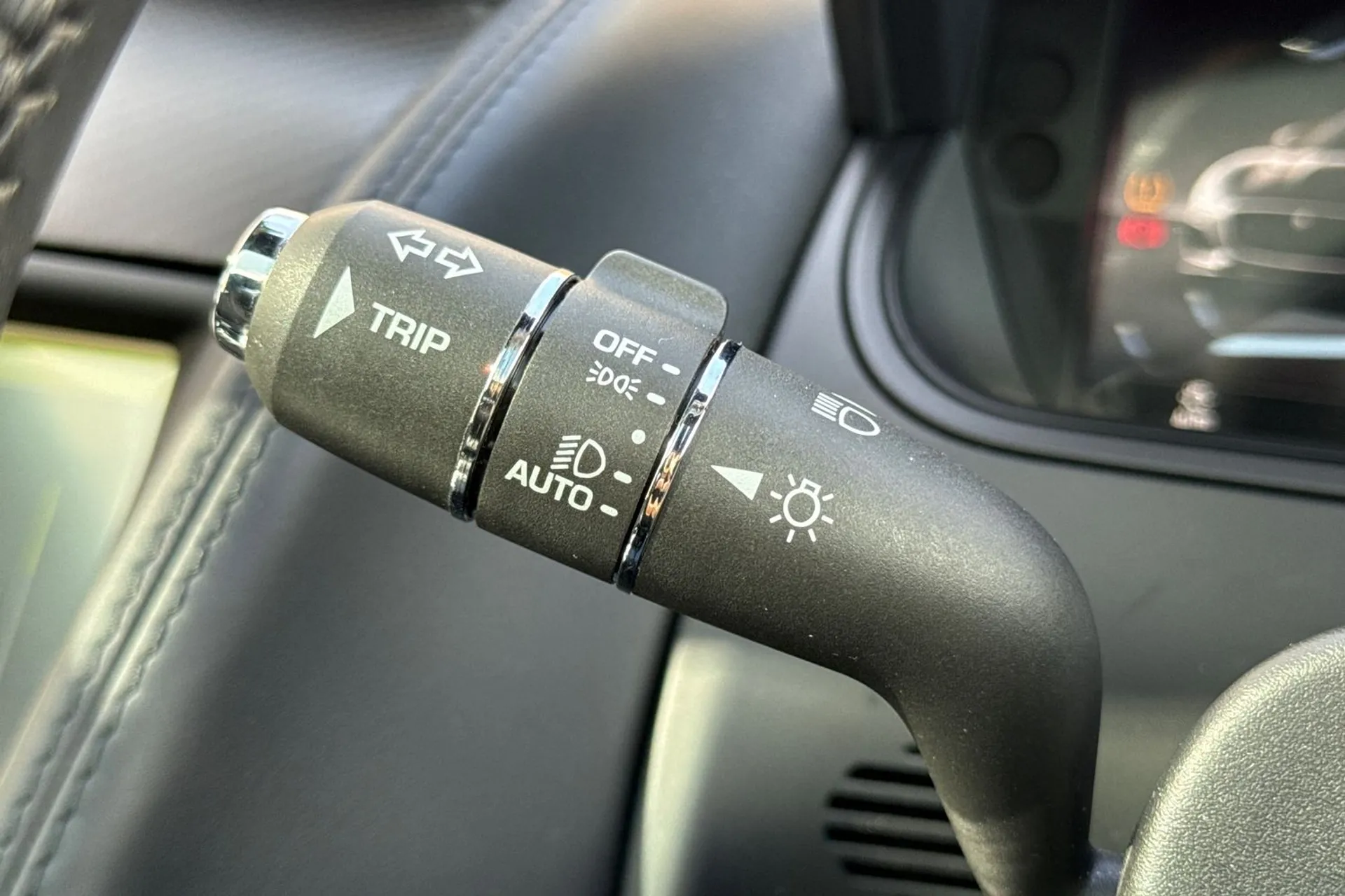 Jaguar F-TYPE thumbnail image number 53