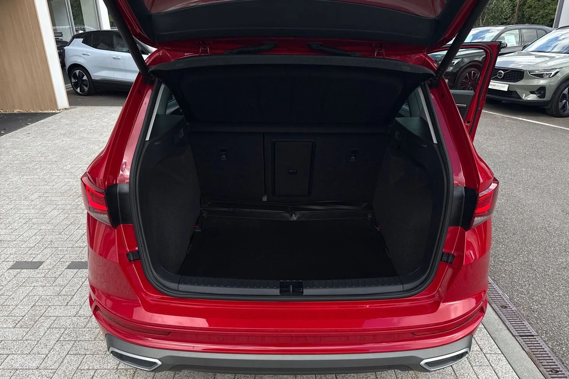 SEAT ATECA thumbnail image number 19