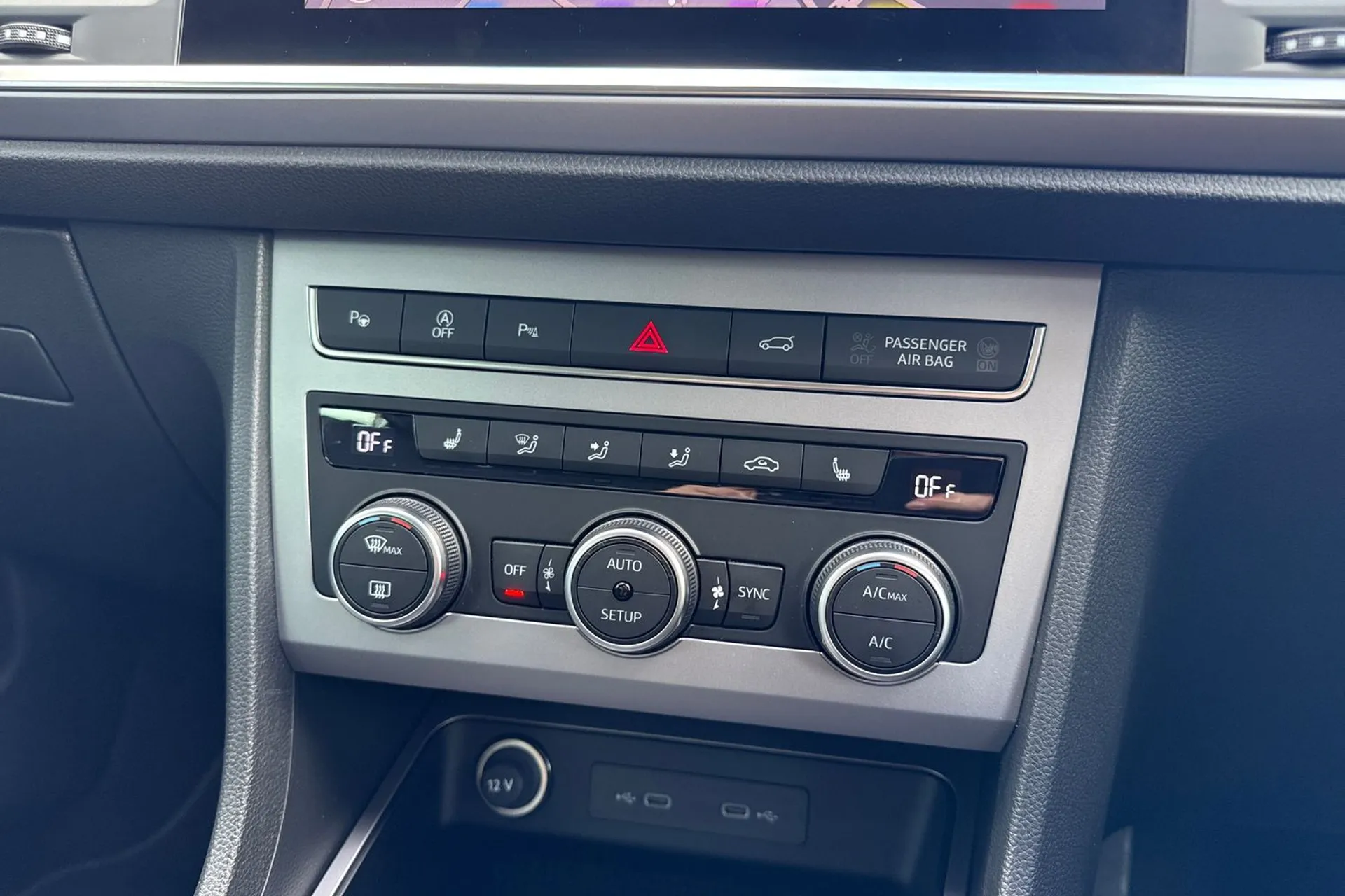 SEAT ATECA thumbnail image number 38