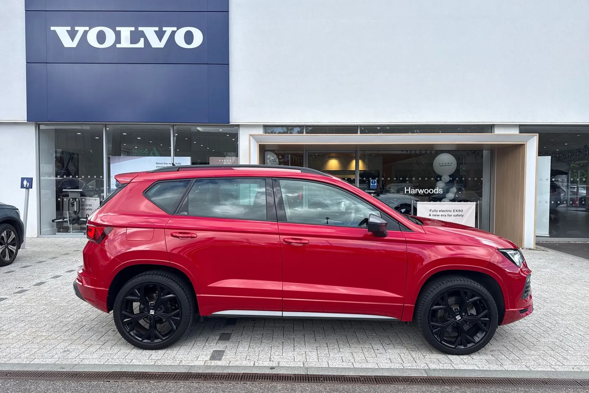 SEAT ATECA thumbnail image number 2