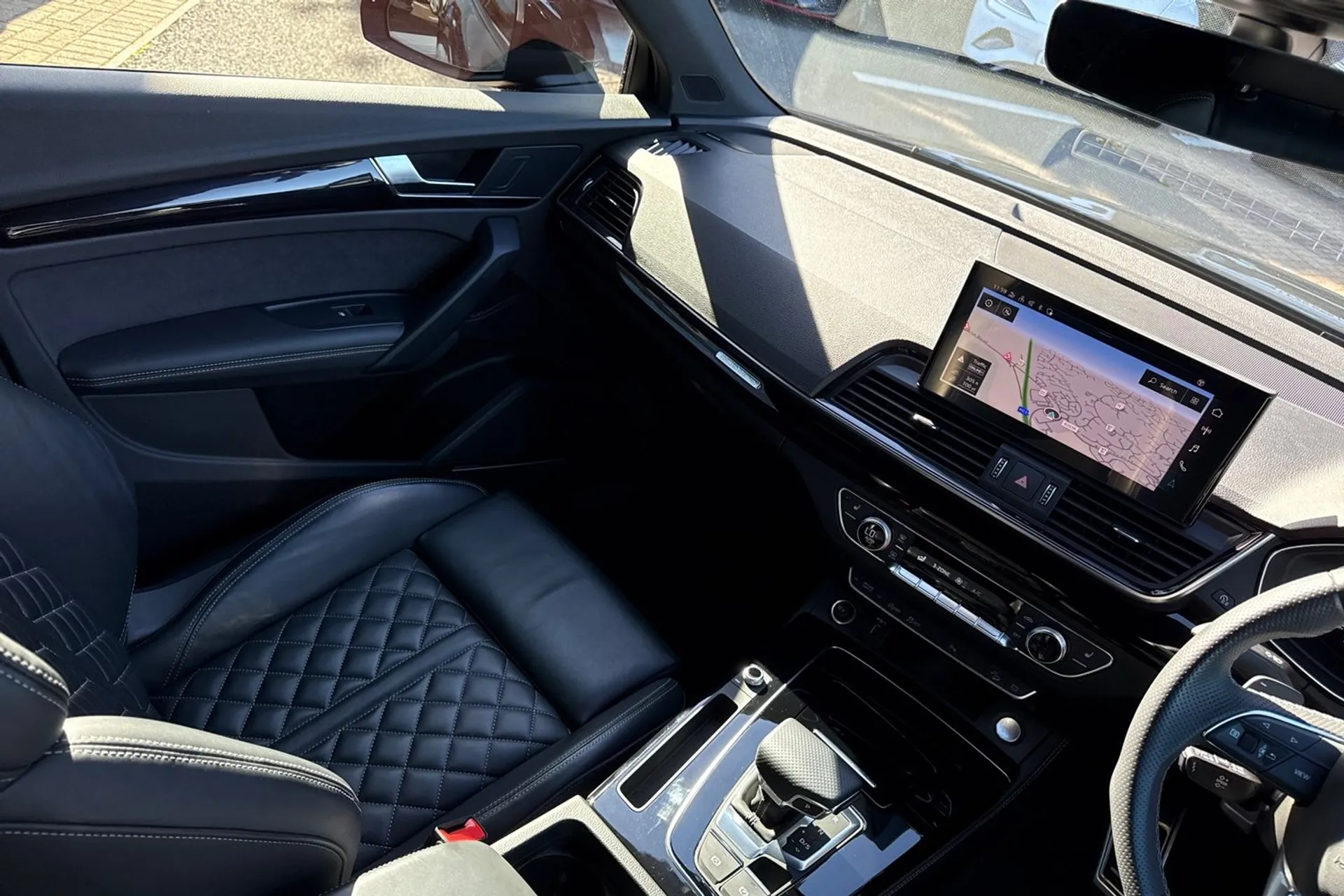 Audi Q5 thumbnail image number 32