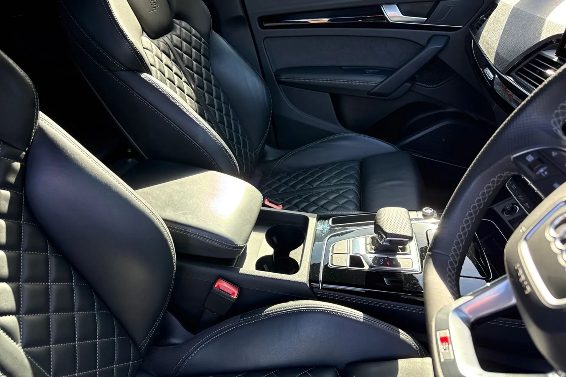 Audi Q5 thumbnail image number 45