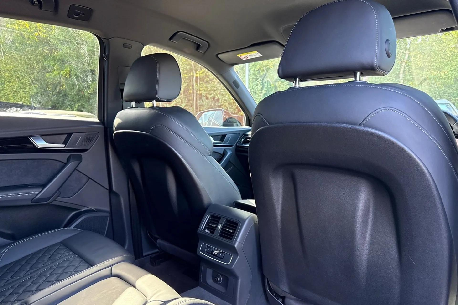 Audi Q5 thumbnail image number 23