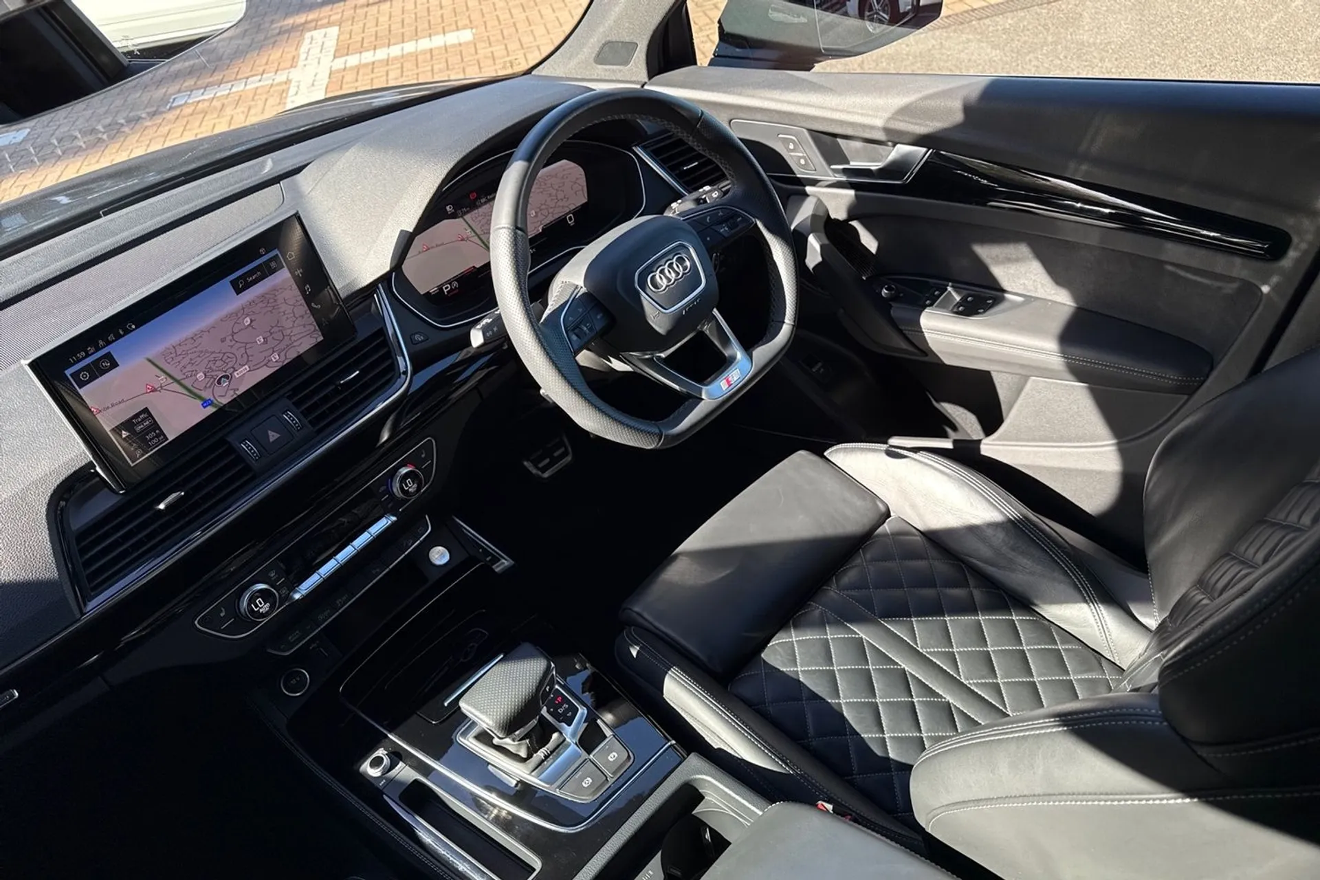 Audi Q5 thumbnail image number 33