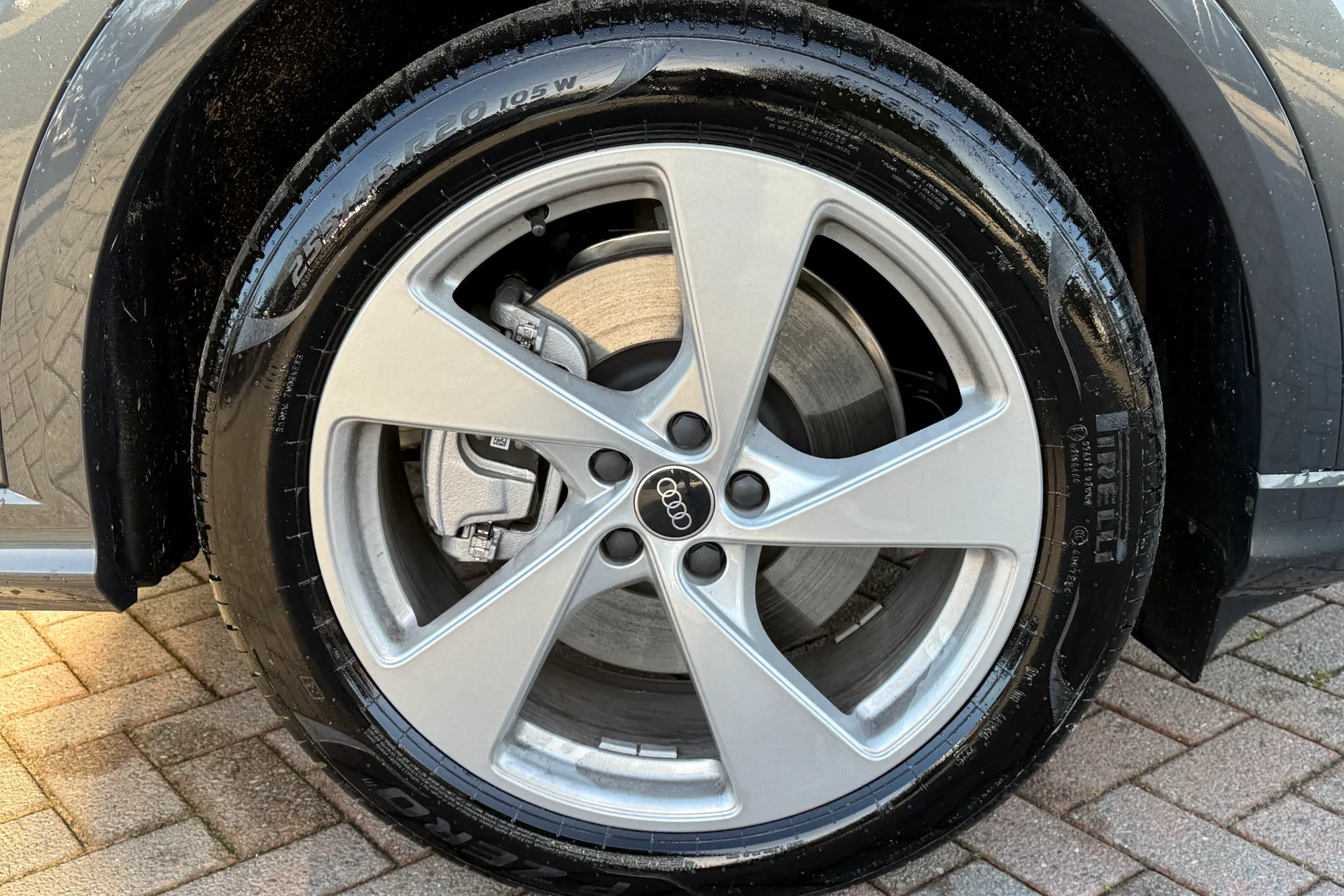 Audi Q5 thumbnail image number 43