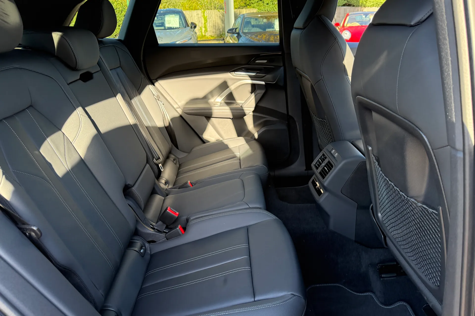 Audi Q5 thumbnail image number 38