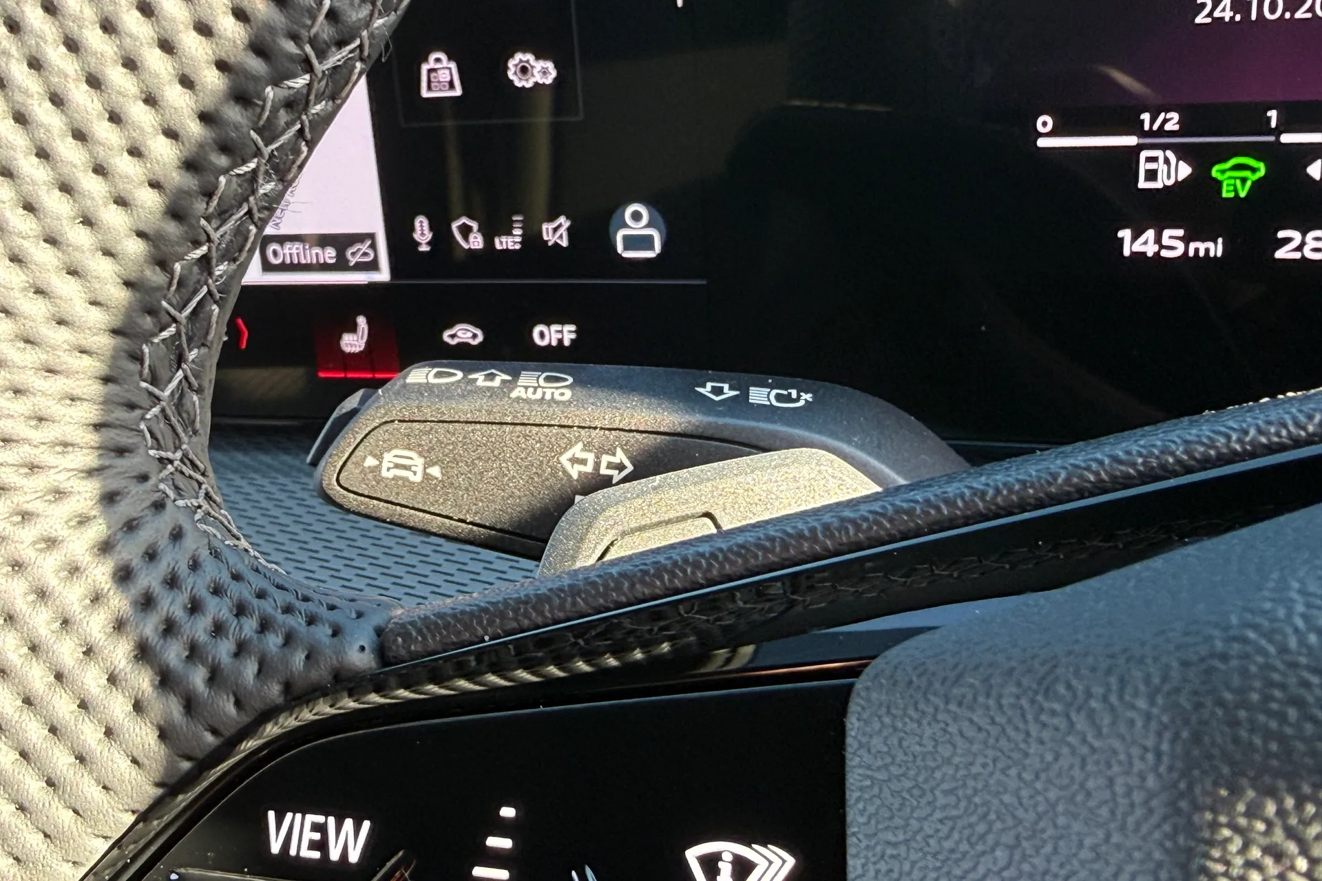 Audi Q5 thumbnail image number 13