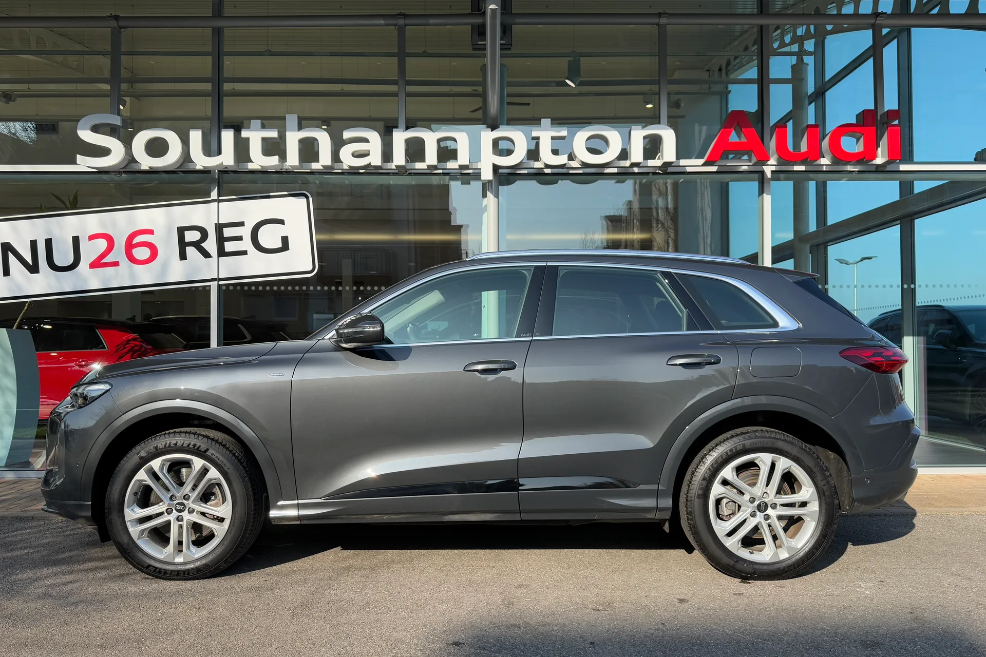 Audi Q5 thumbnail image number 47