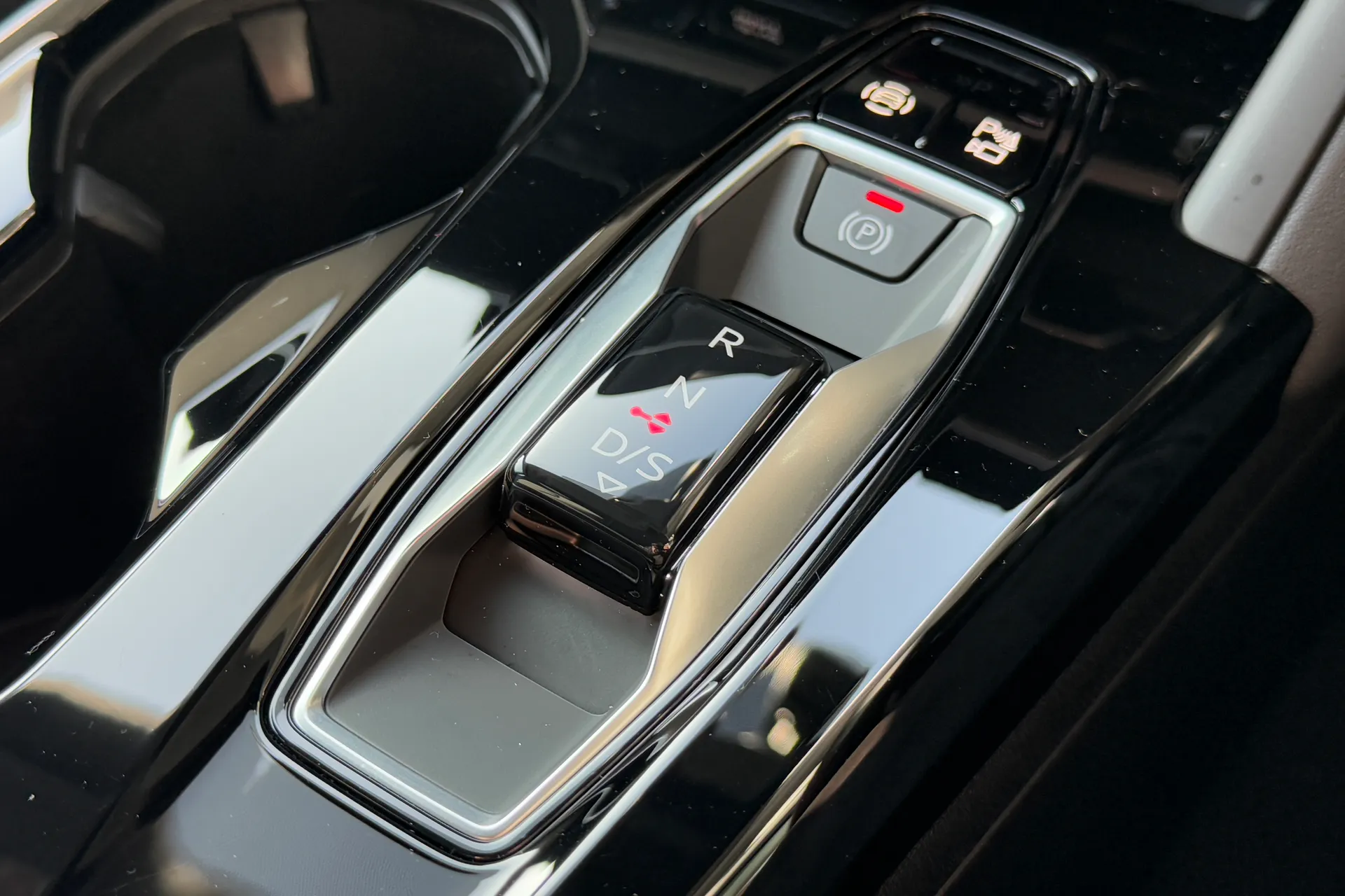 Audi Q5 thumbnail image number 19