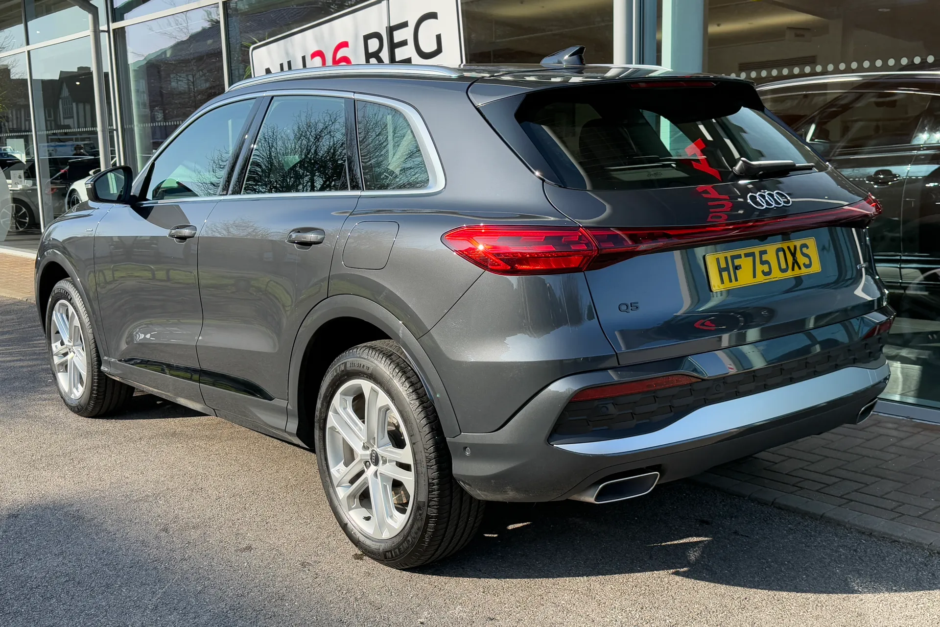 Audi Q5 thumbnail image number 8