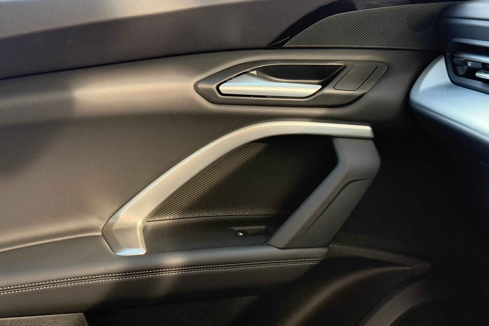 Audi Q5 thumbnail image number 22