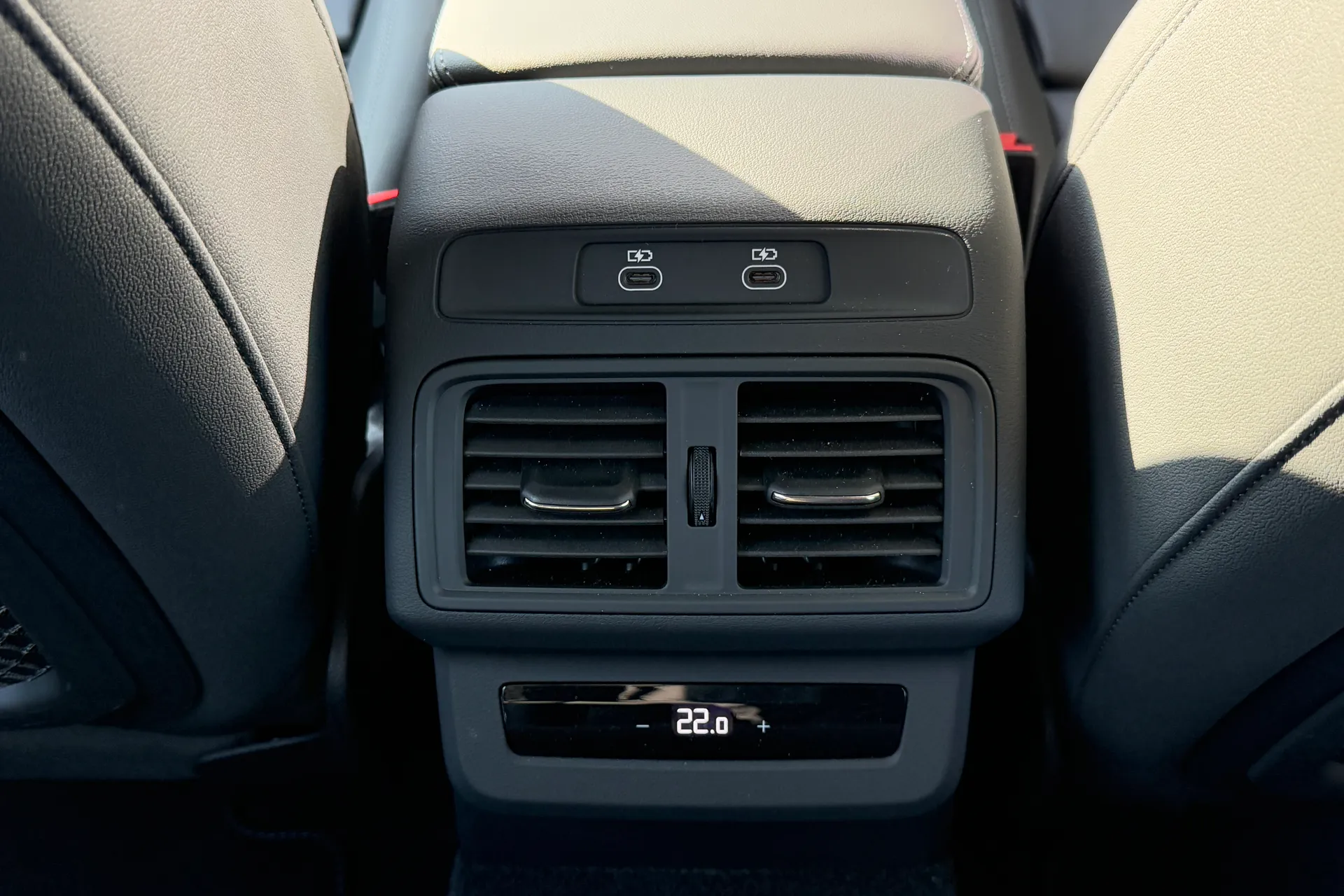 Audi Q5 thumbnail image number 30