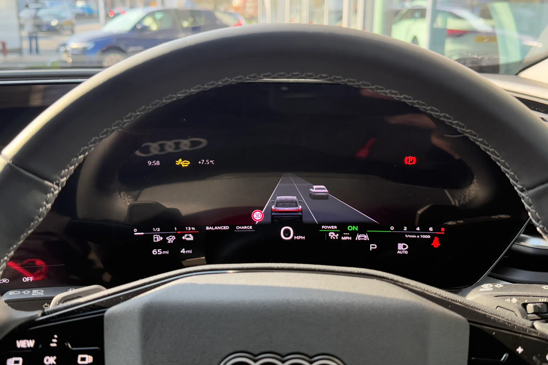 Audi Q5 thumbnail image number 15