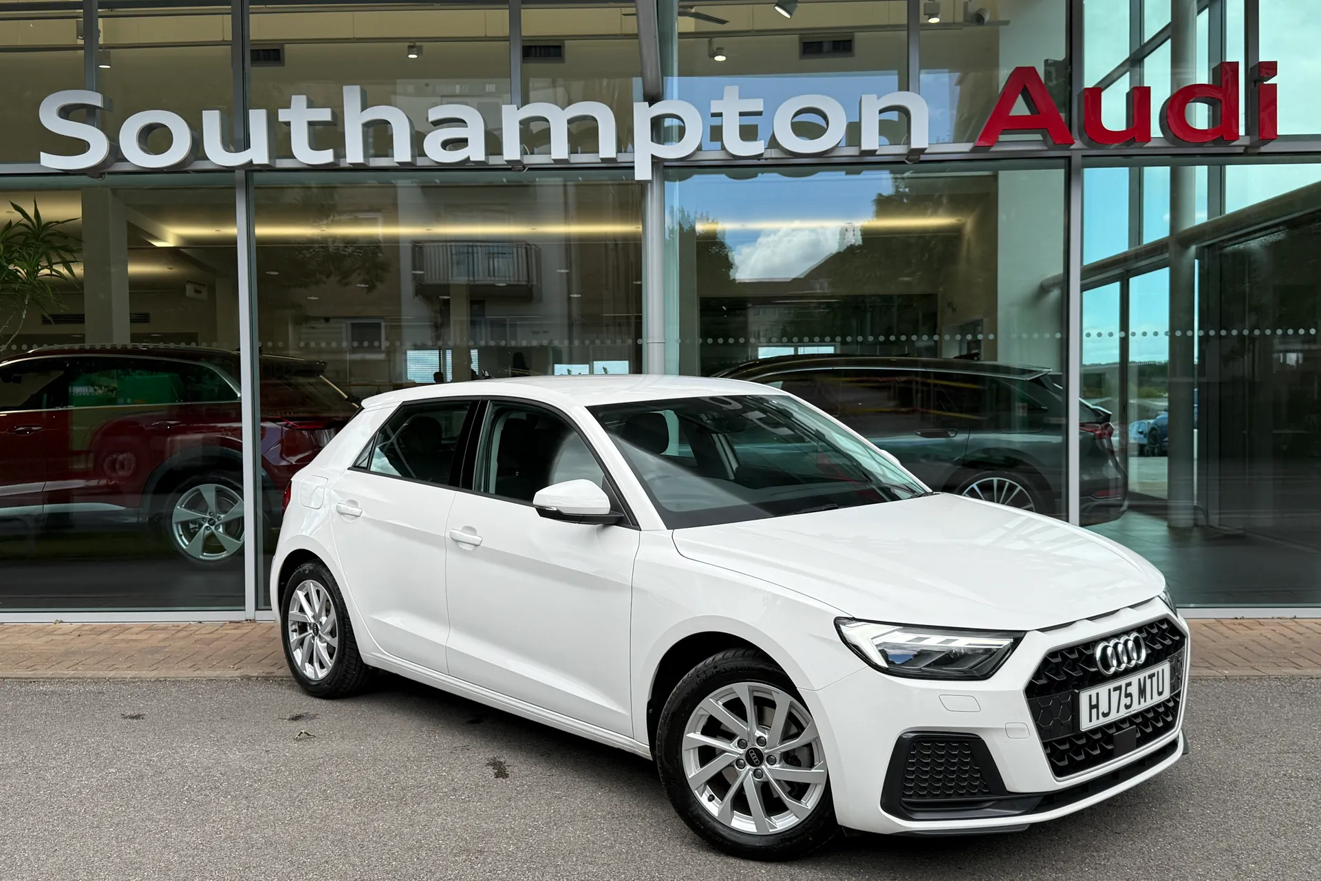 Audi A1 thumbnail image number 57