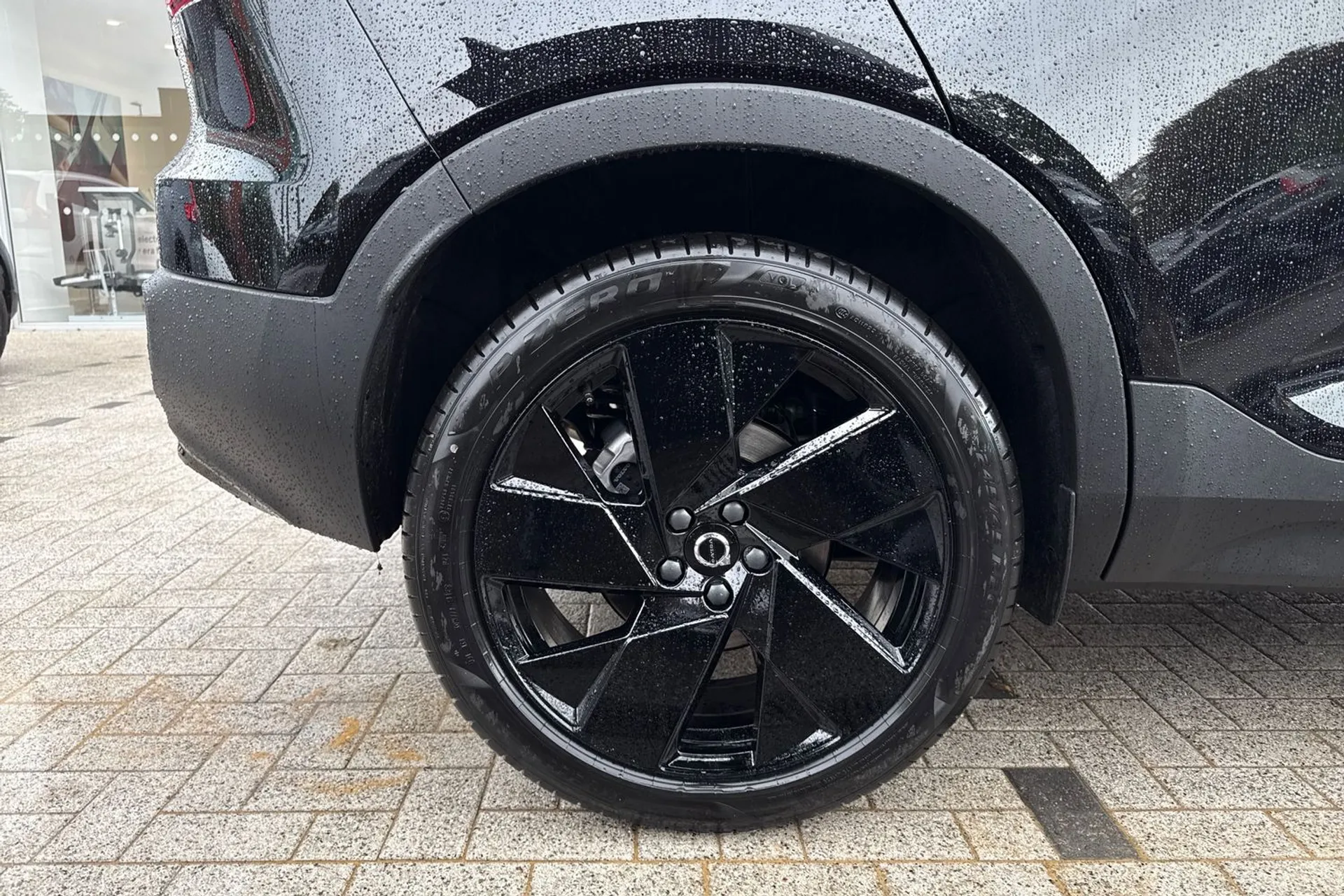 Volvo XC40 thumbnail image number 13