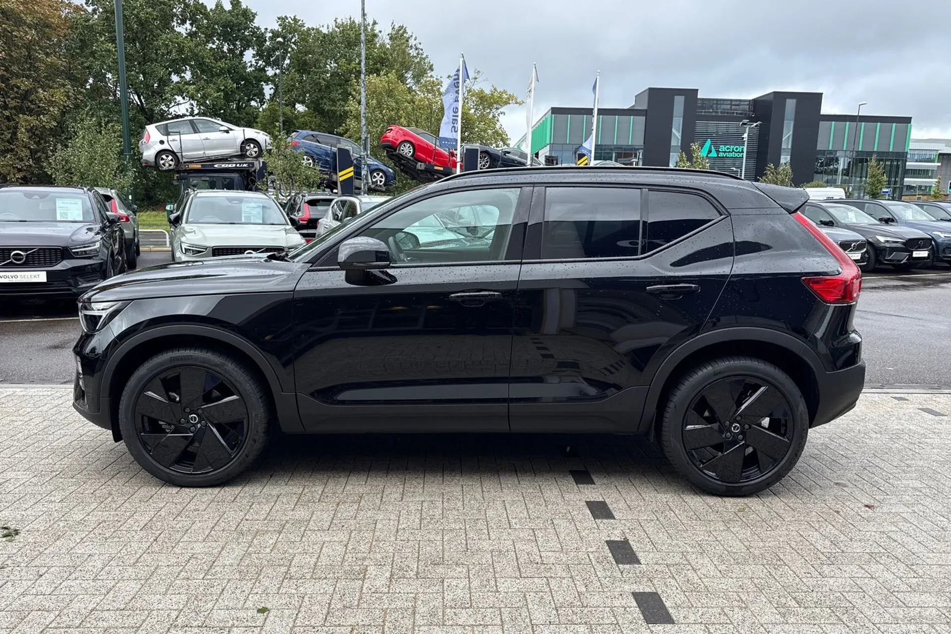 Volvo XC40 thumbnail image number 10