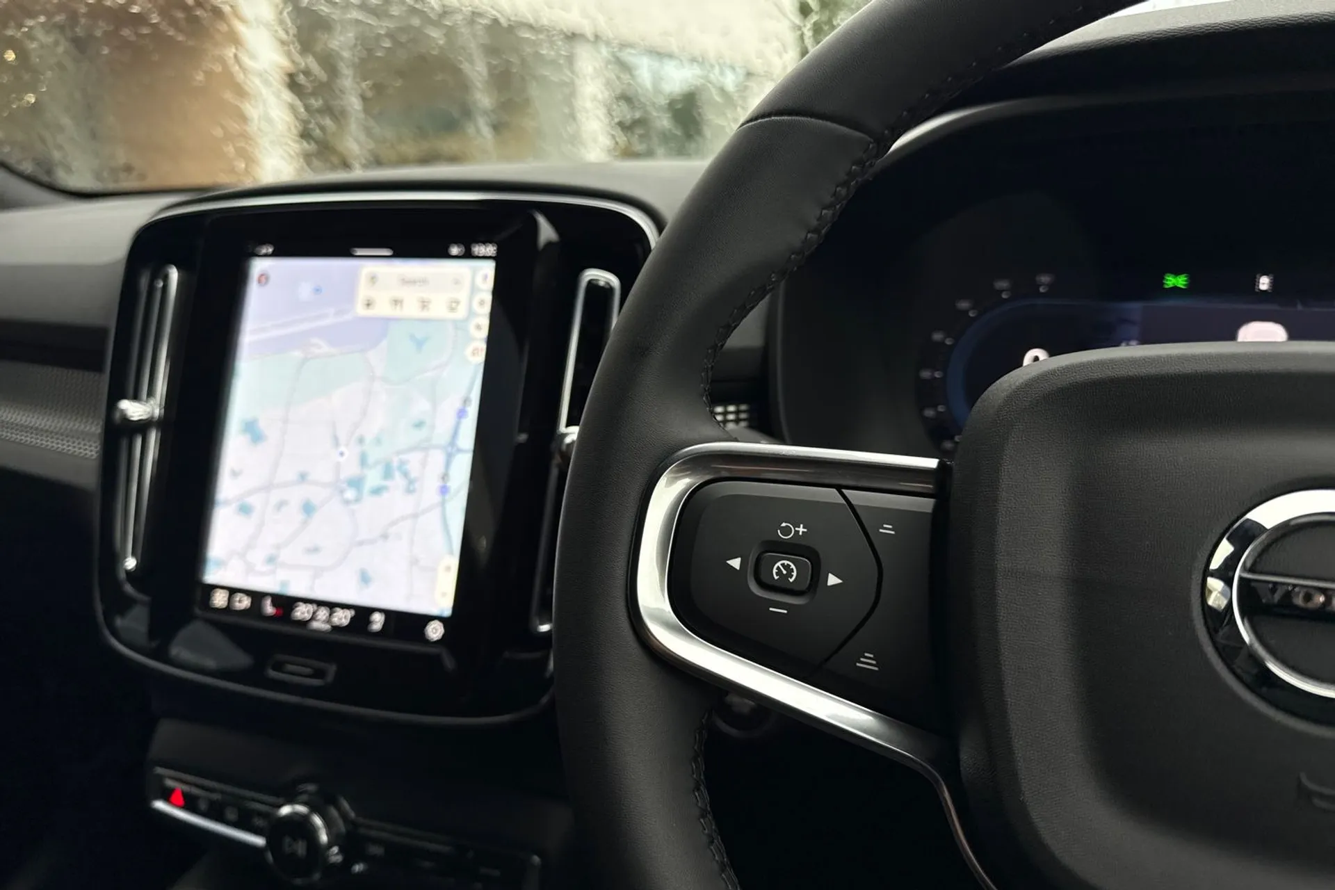 Volvo XC40 thumbnail image number 35