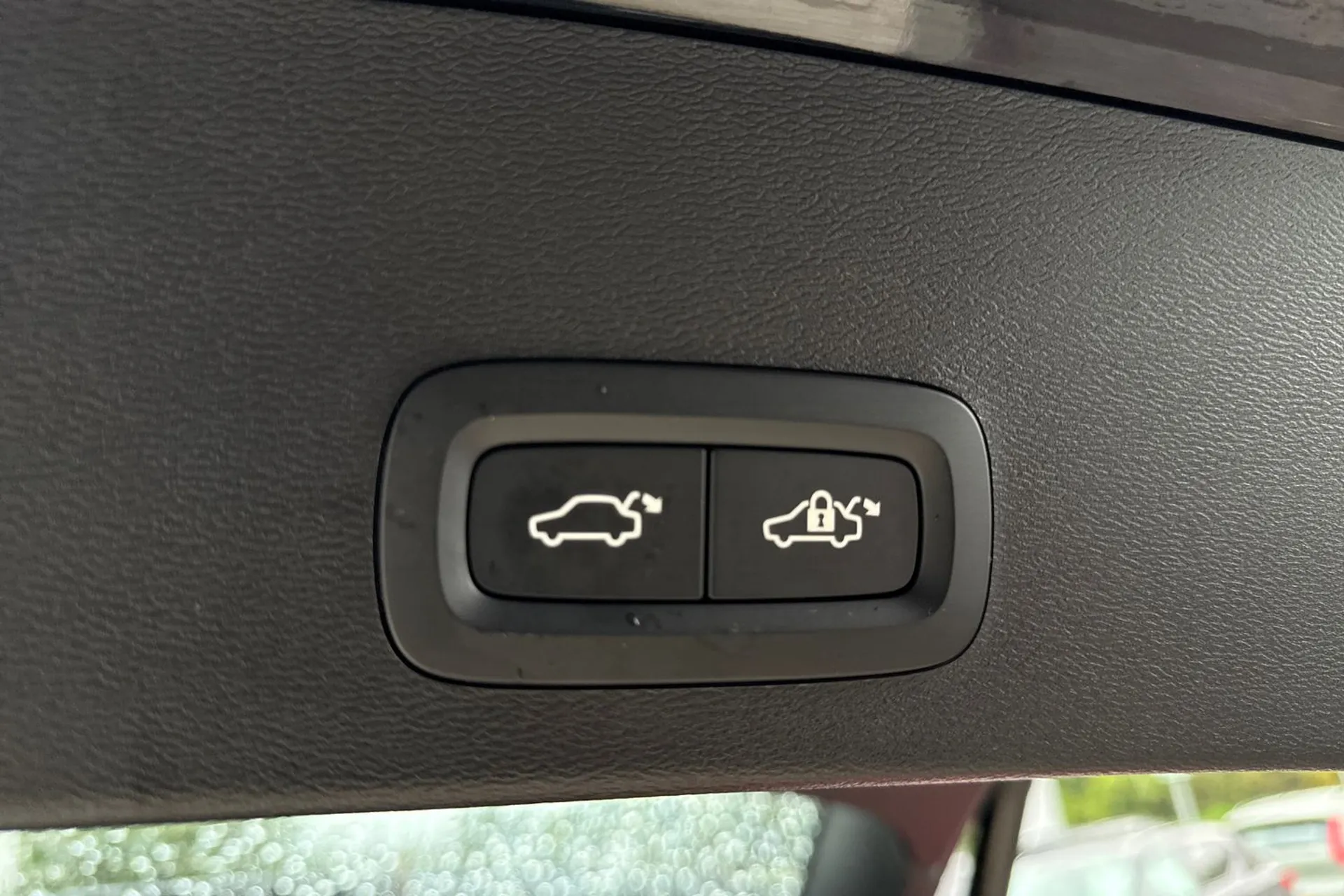 Volvo XC40 thumbnail image number 20