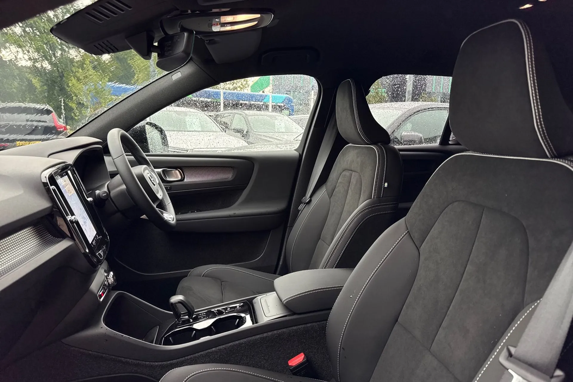 Volvo XC40 thumbnail image number 27