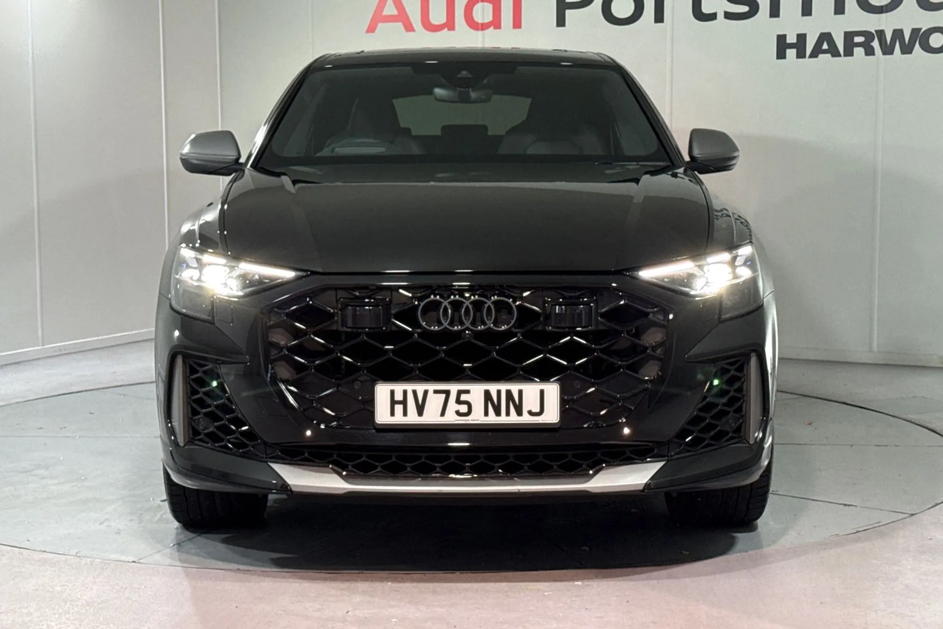 Audi RS Q8 thumbnail image number 8