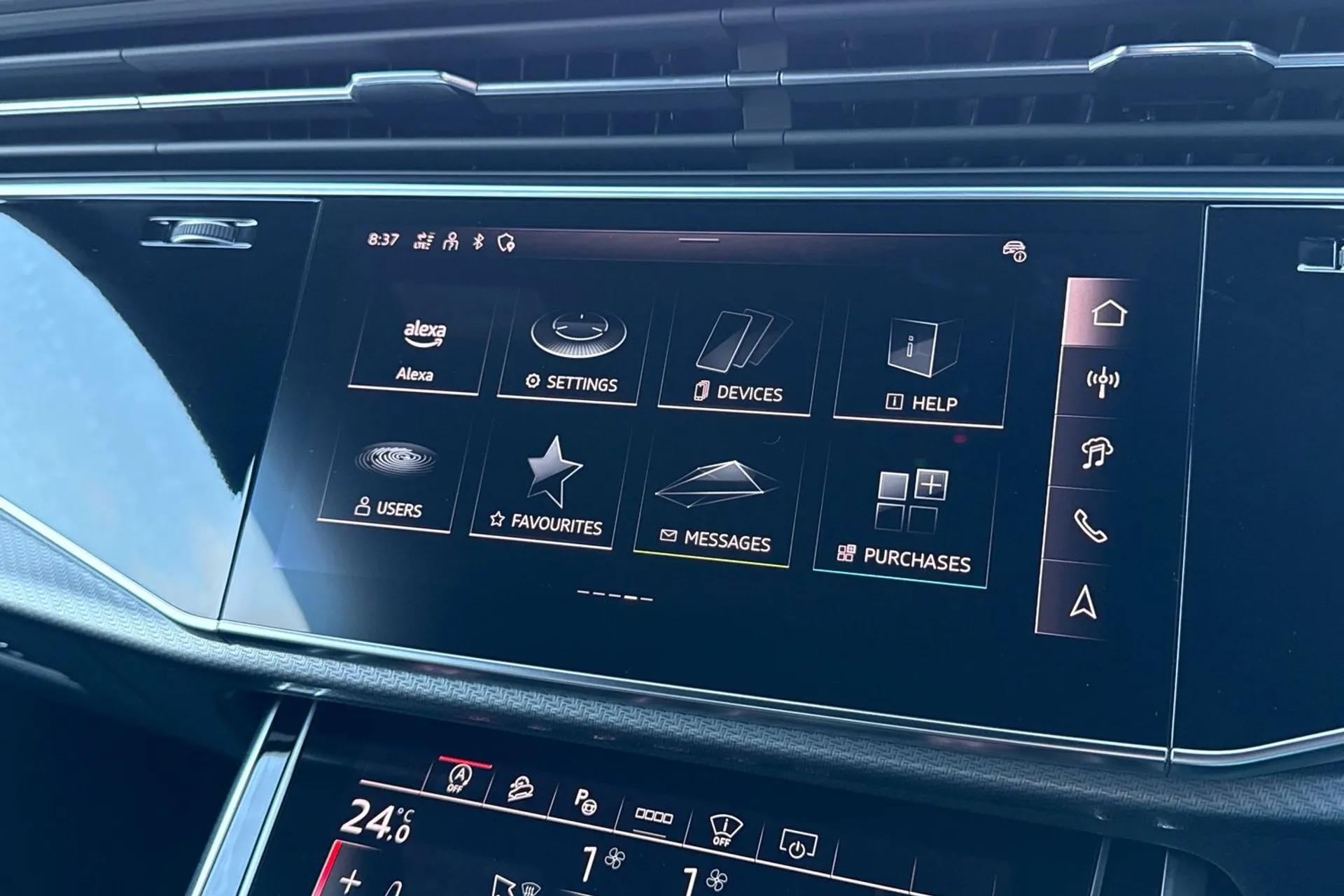 Audi RS Q8 thumbnail image number 56