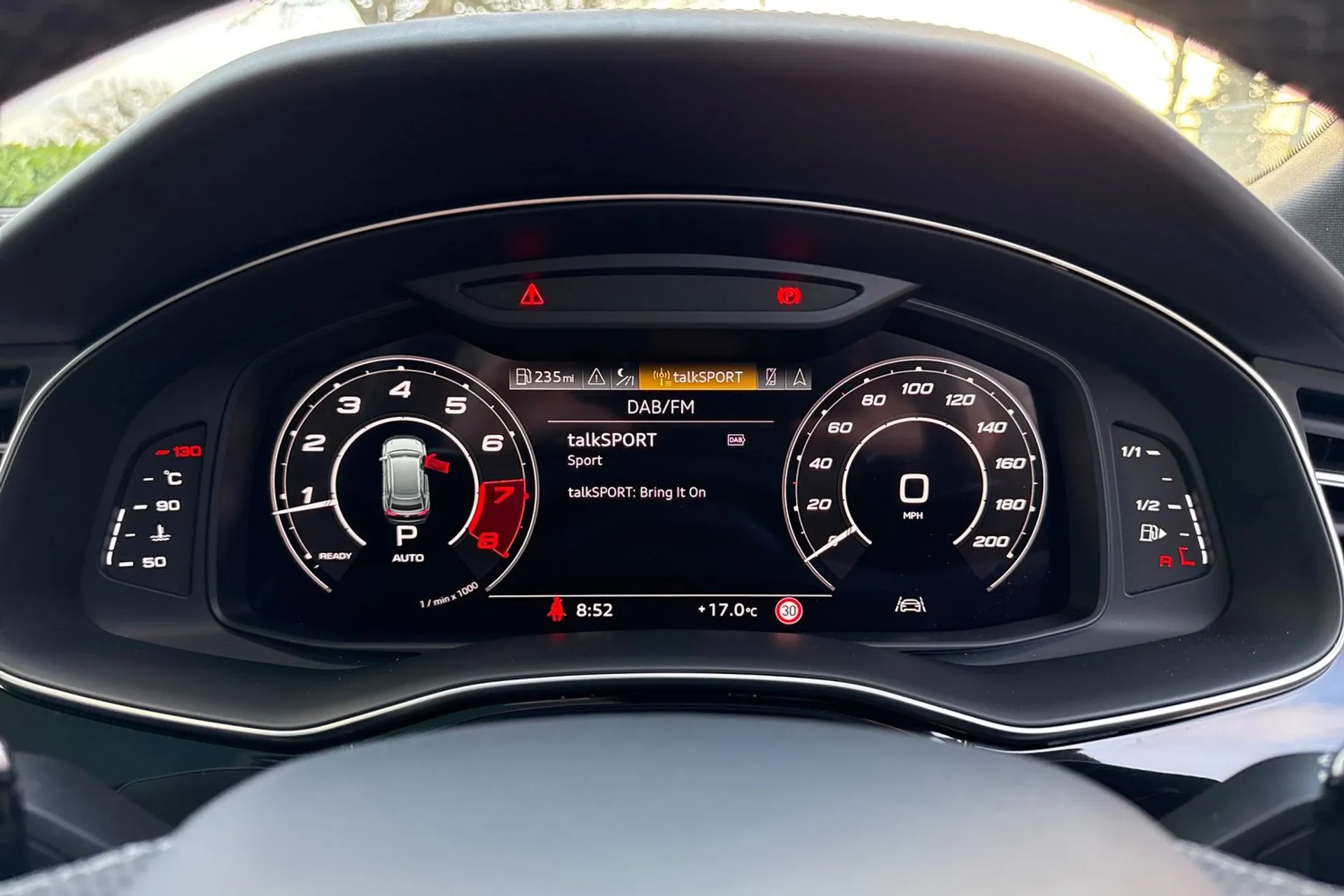 Audi RS Q8 thumbnail image number 38