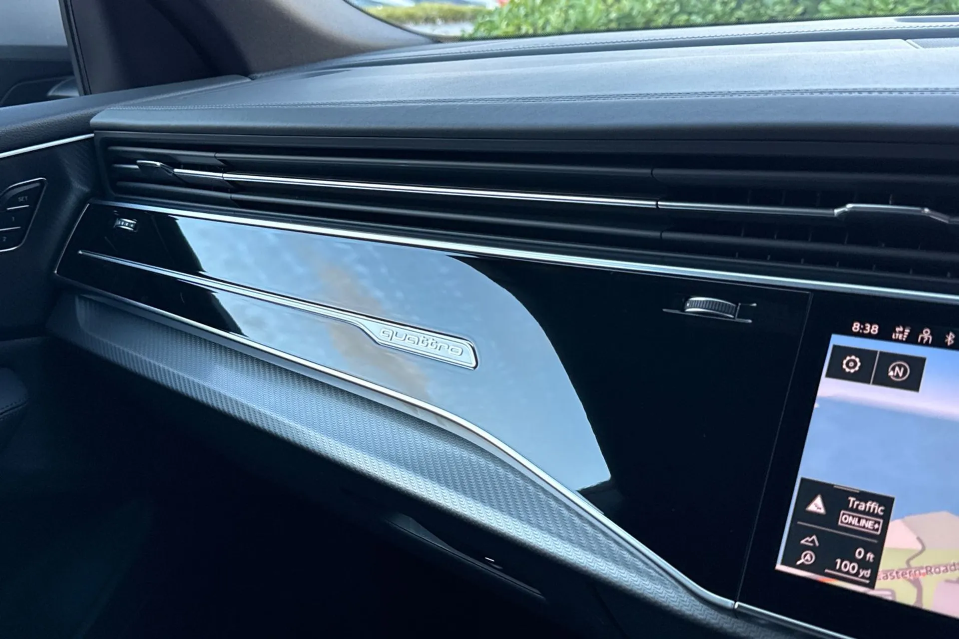 Audi RS Q8 thumbnail image number 29