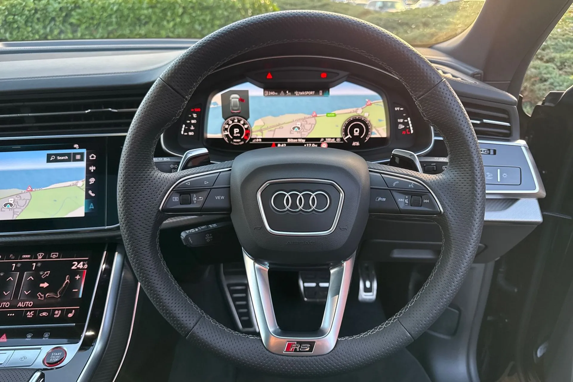 Audi RS Q8 thumbnail image number 37