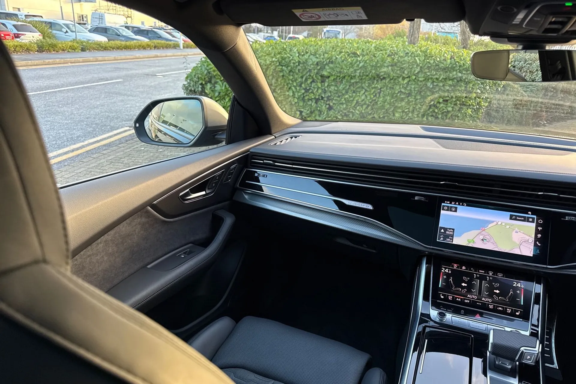 Audi RS Q8 thumbnail image number 41