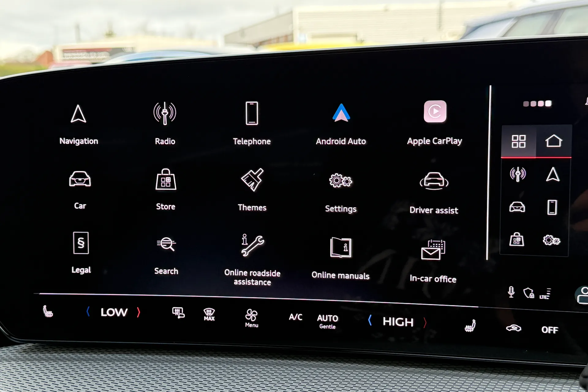 Audi Q5 thumbnail image number 15