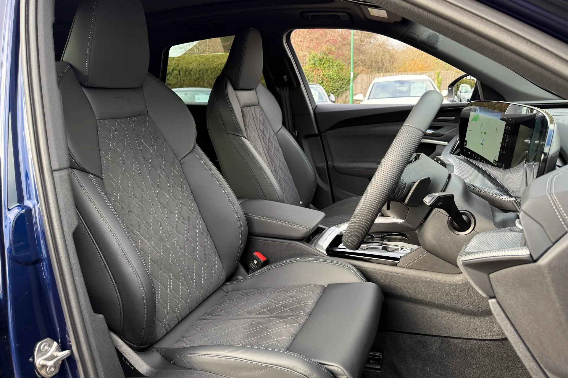 Audi Q5 thumbnail image number 30