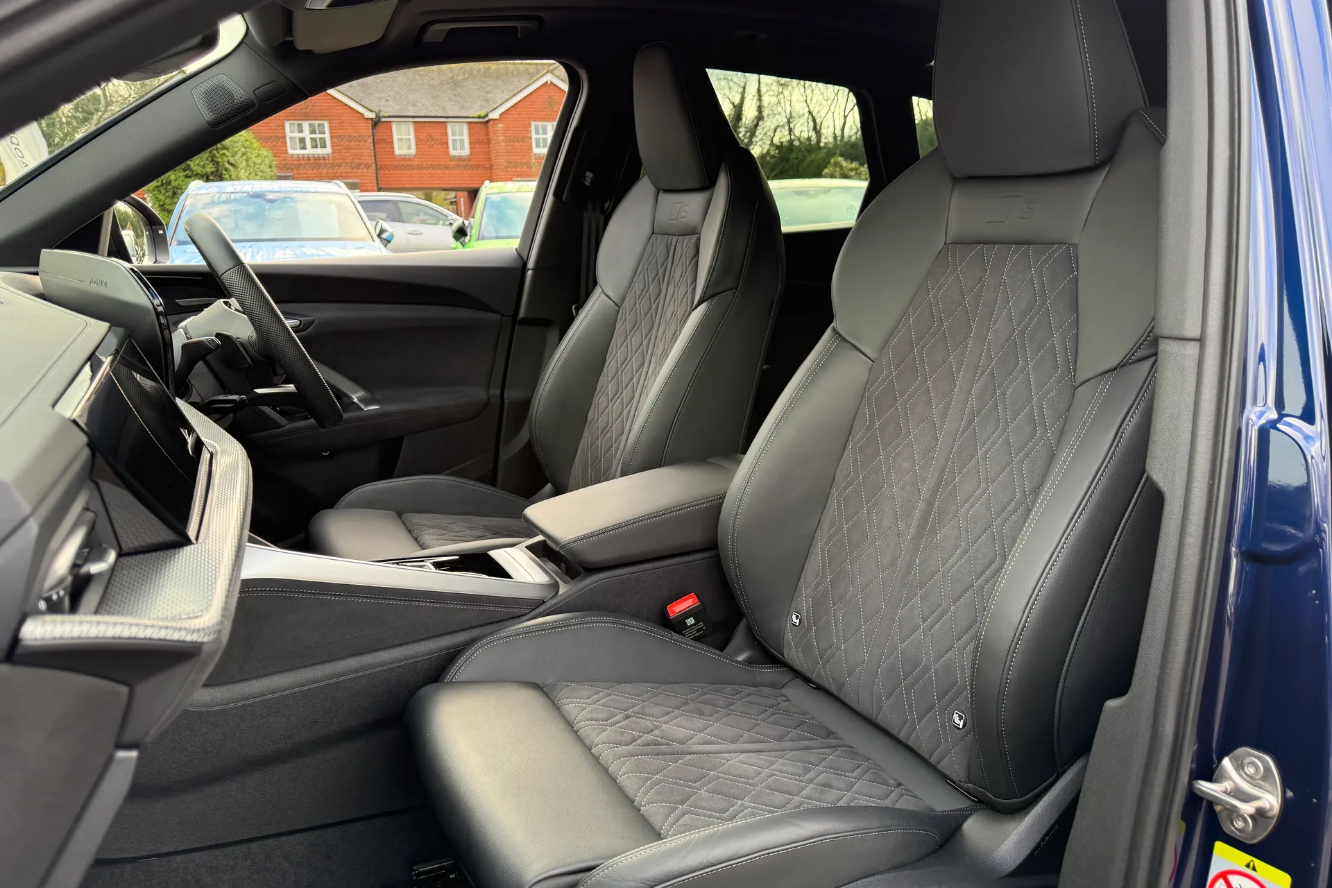 Audi Q5 thumbnail image number 33