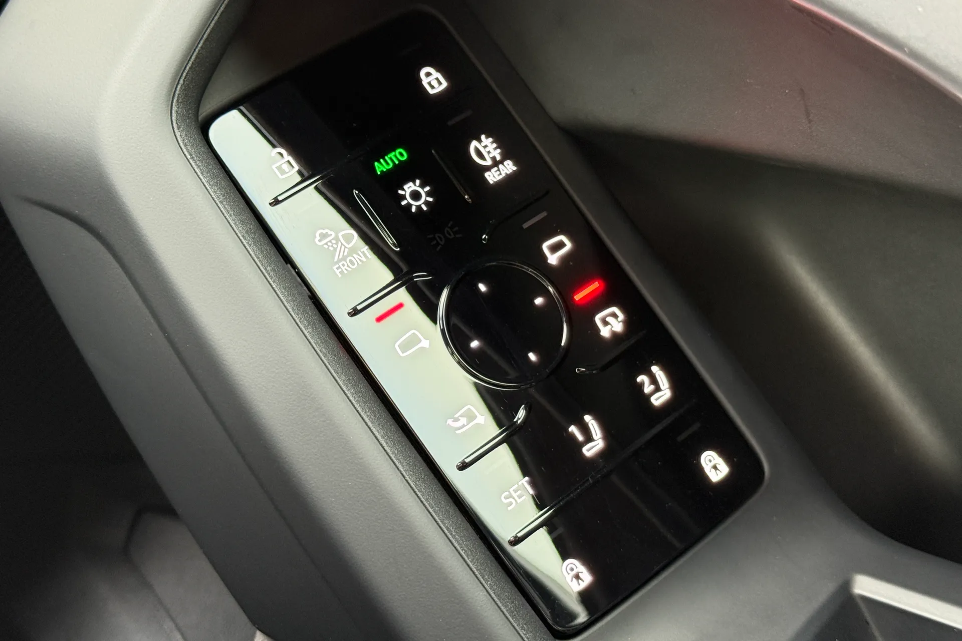 Audi Q5 thumbnail image number 26