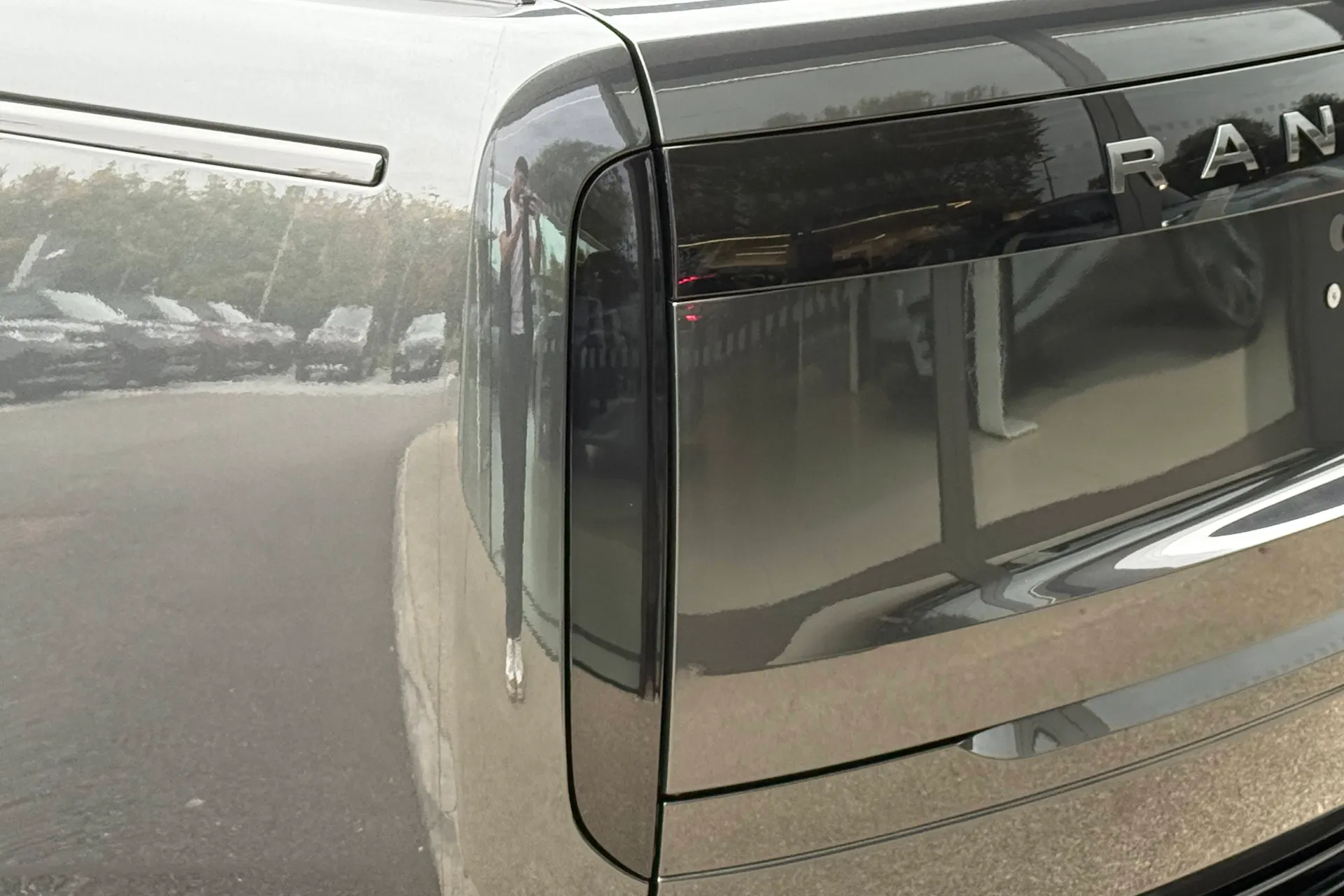 LAND ROVER RANGE ROVER thumbnail image number 19