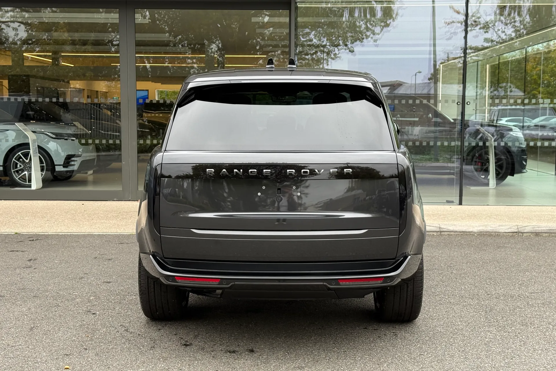 LAND ROVER RANGE ROVER thumbnail image number 6
