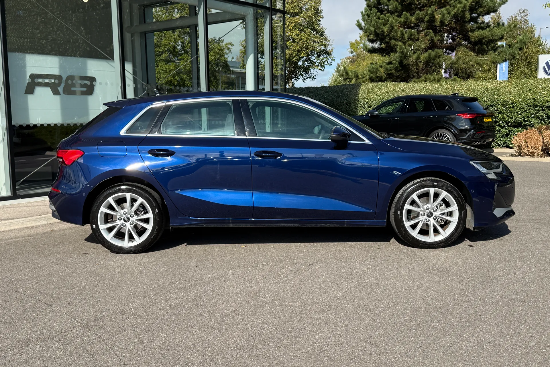Audi A3 thumbnail image number 2