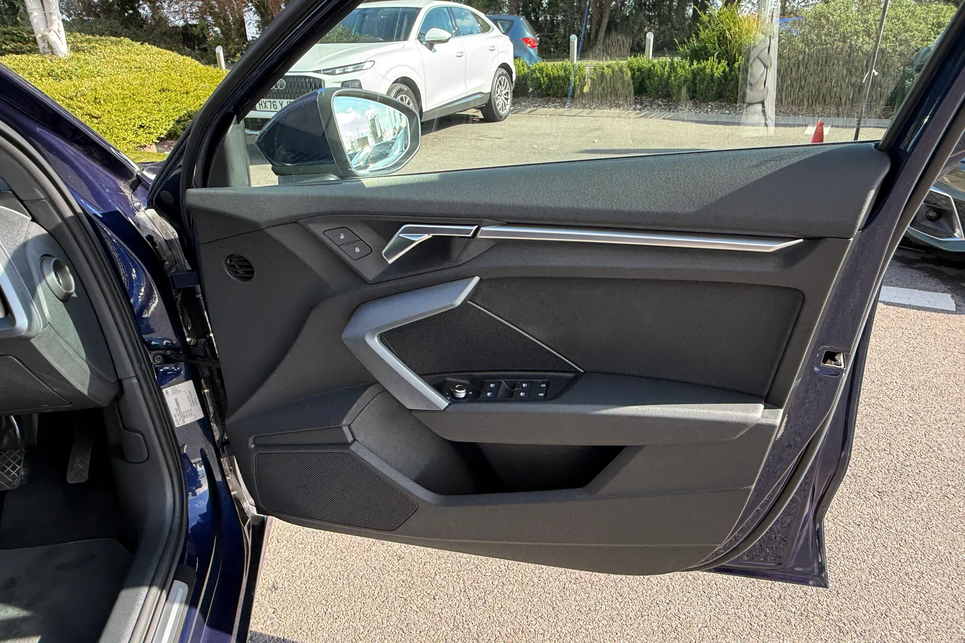 Audi A3 thumbnail image number 31