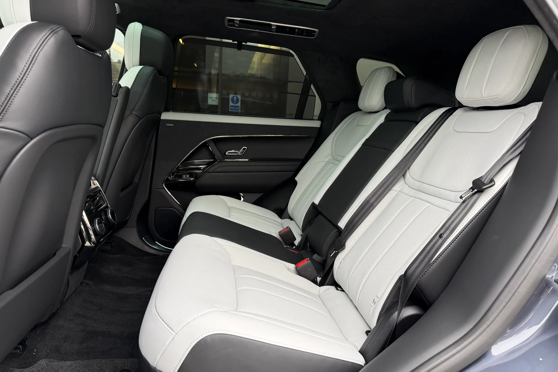 LAND ROVER RANGE ROVER SPORT thumbnail image number 55