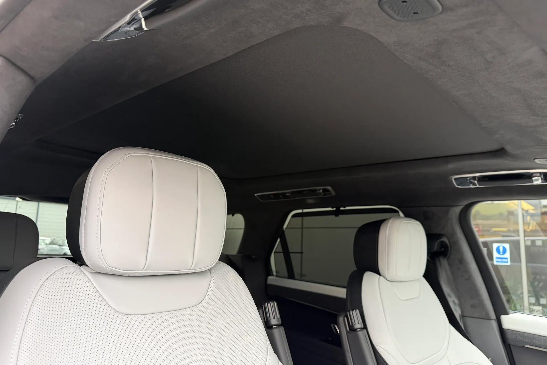 LAND ROVER RANGE ROVER SPORT thumbnail image number 8