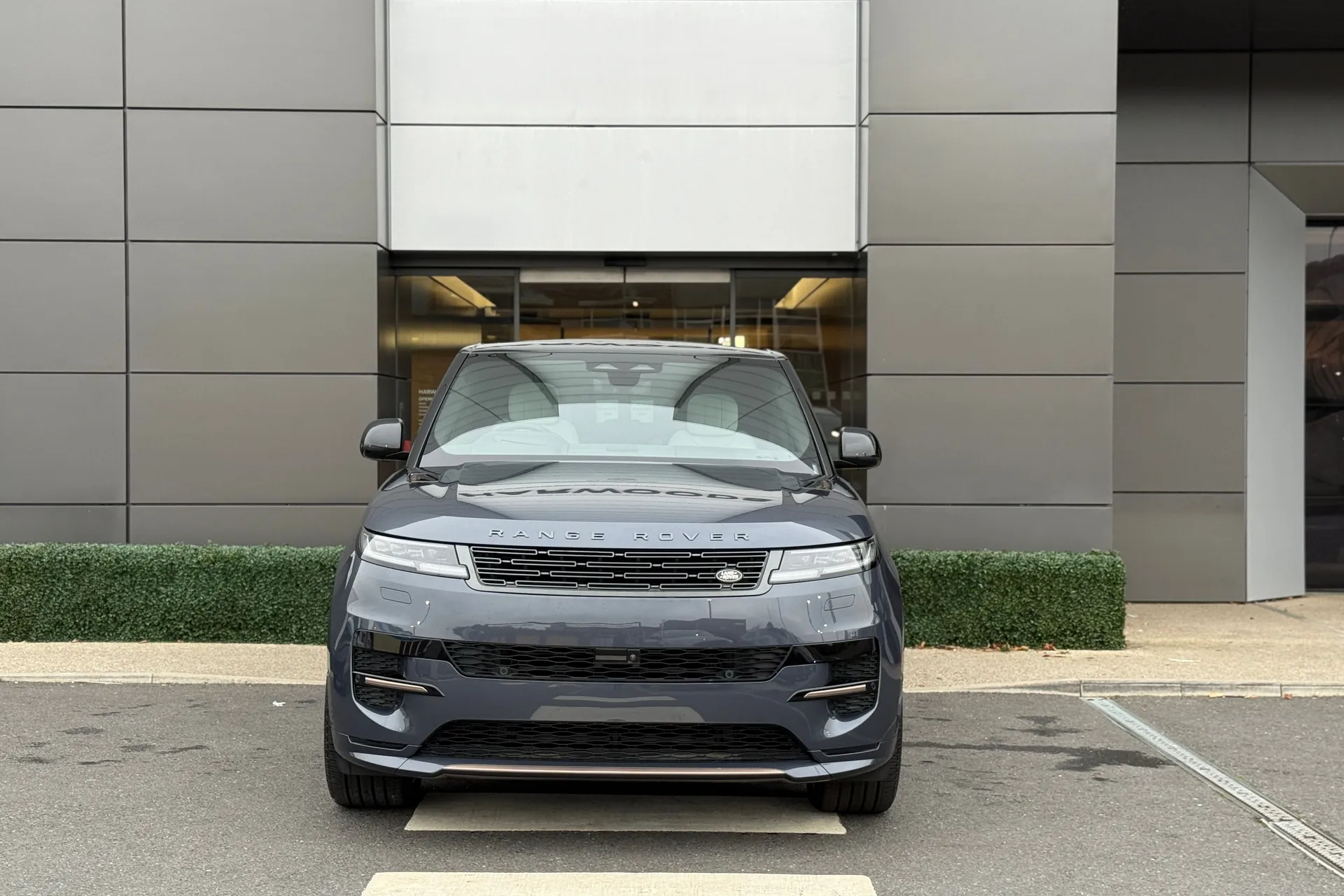 LAND ROVER RANGE ROVER SPORT thumbnail image number 6