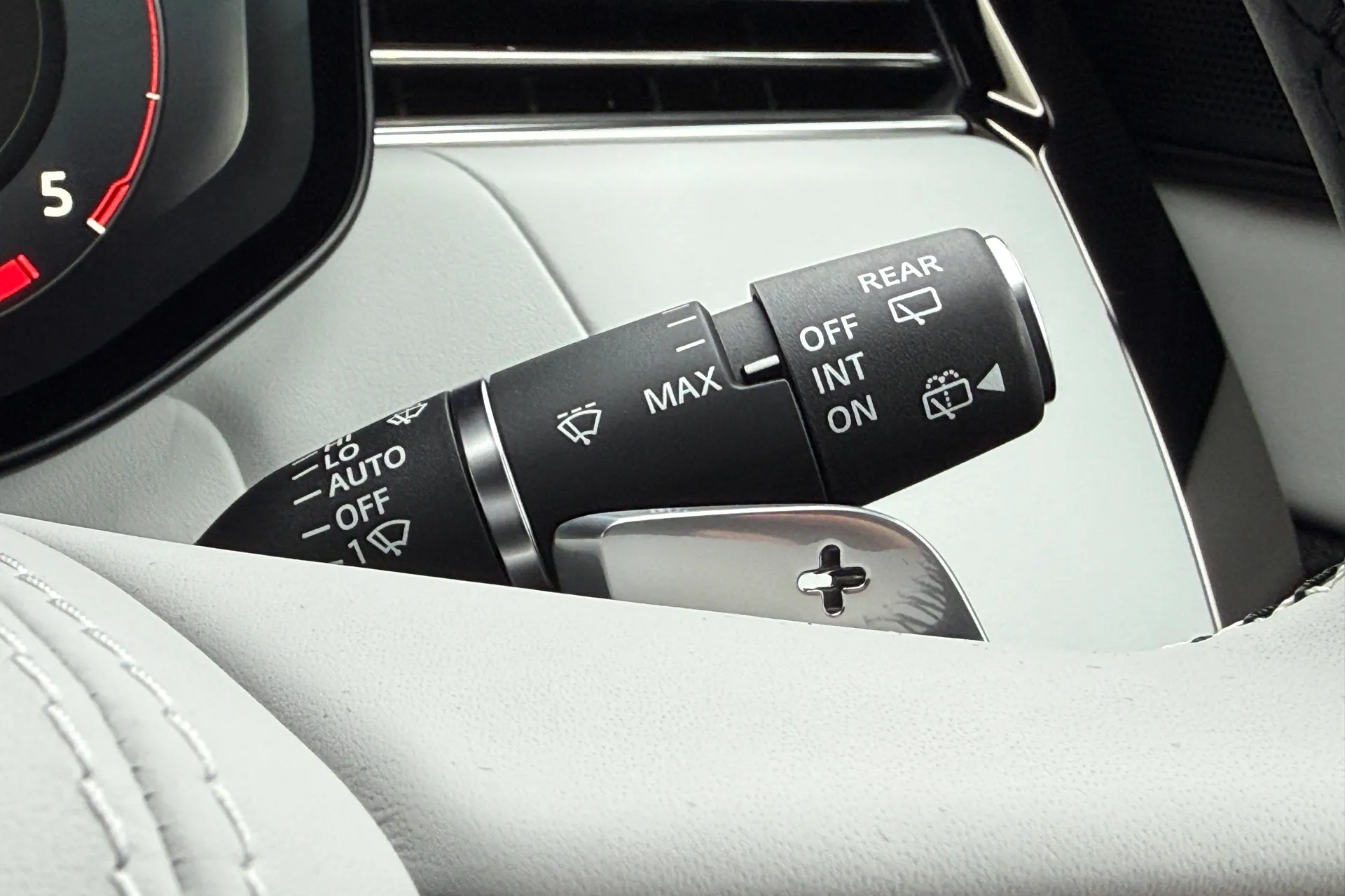 LAND ROVER RANGE ROVER SPORT thumbnail image number 66