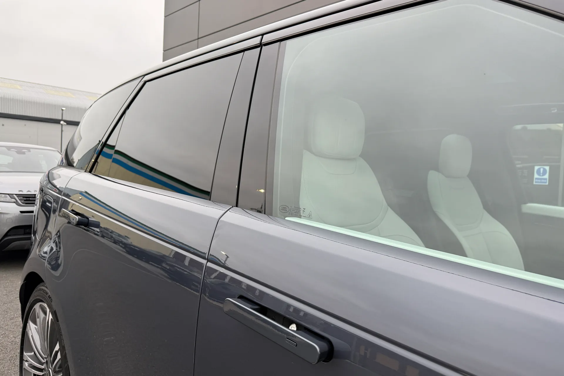 LAND ROVER RANGE ROVER SPORT thumbnail image number 31