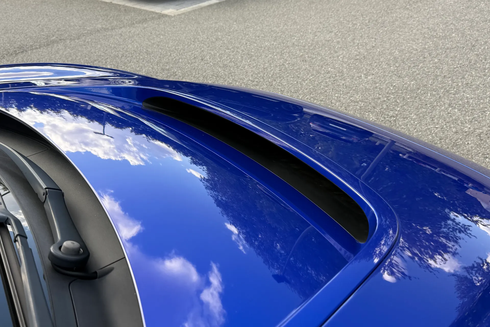 Jaguar I-PACE thumbnail image number 52