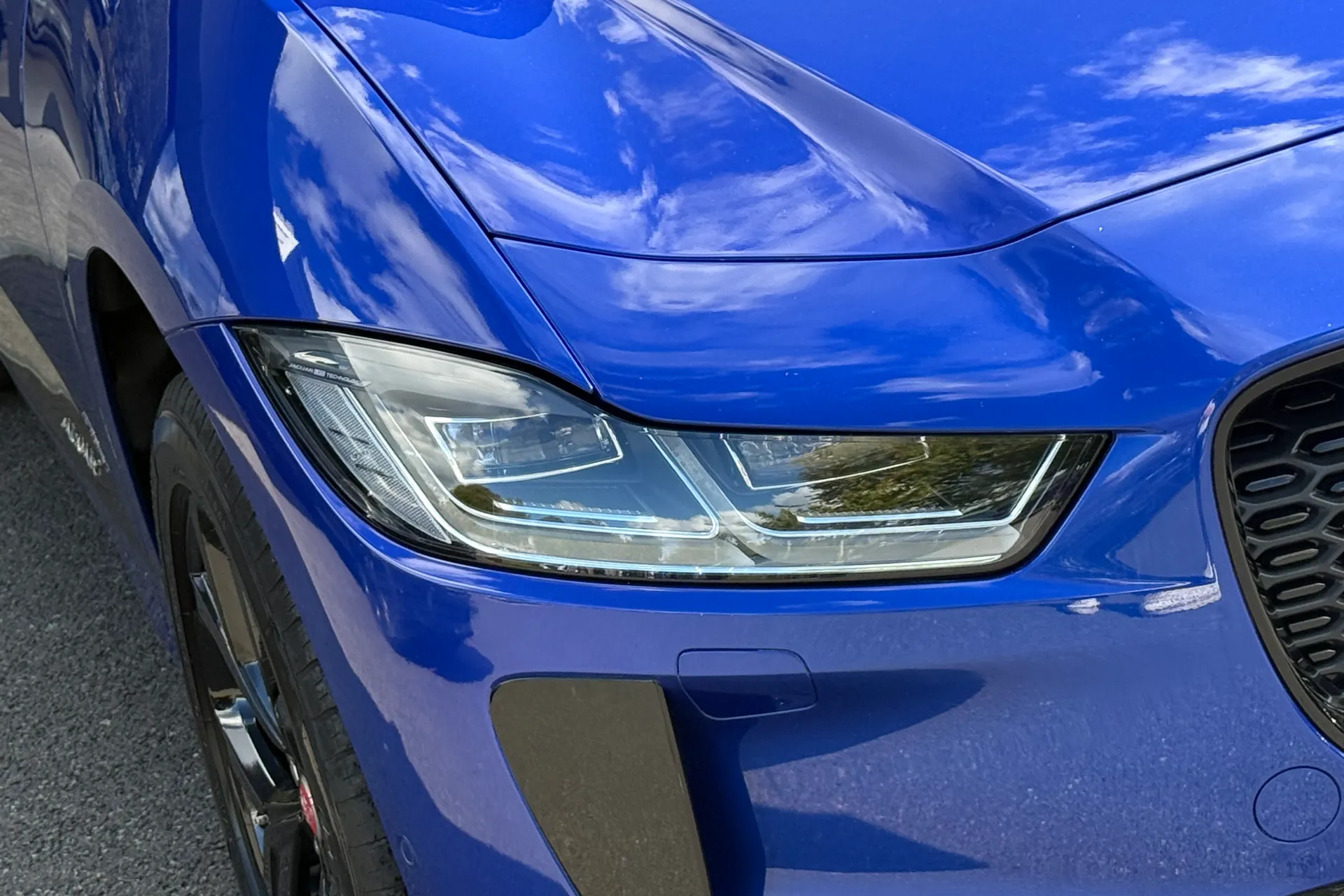 Jaguar I-PACE thumbnail image number 51