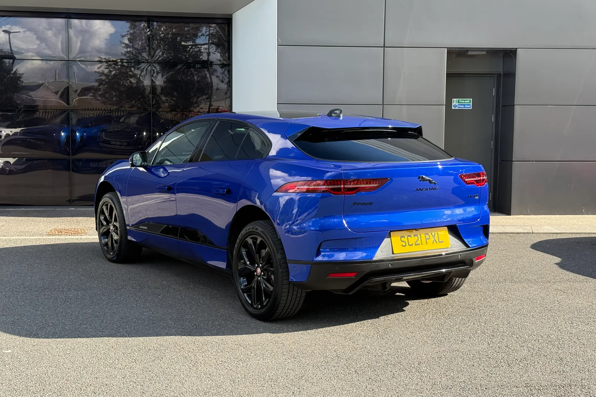 Jaguar I-PACE thumbnail image number 55